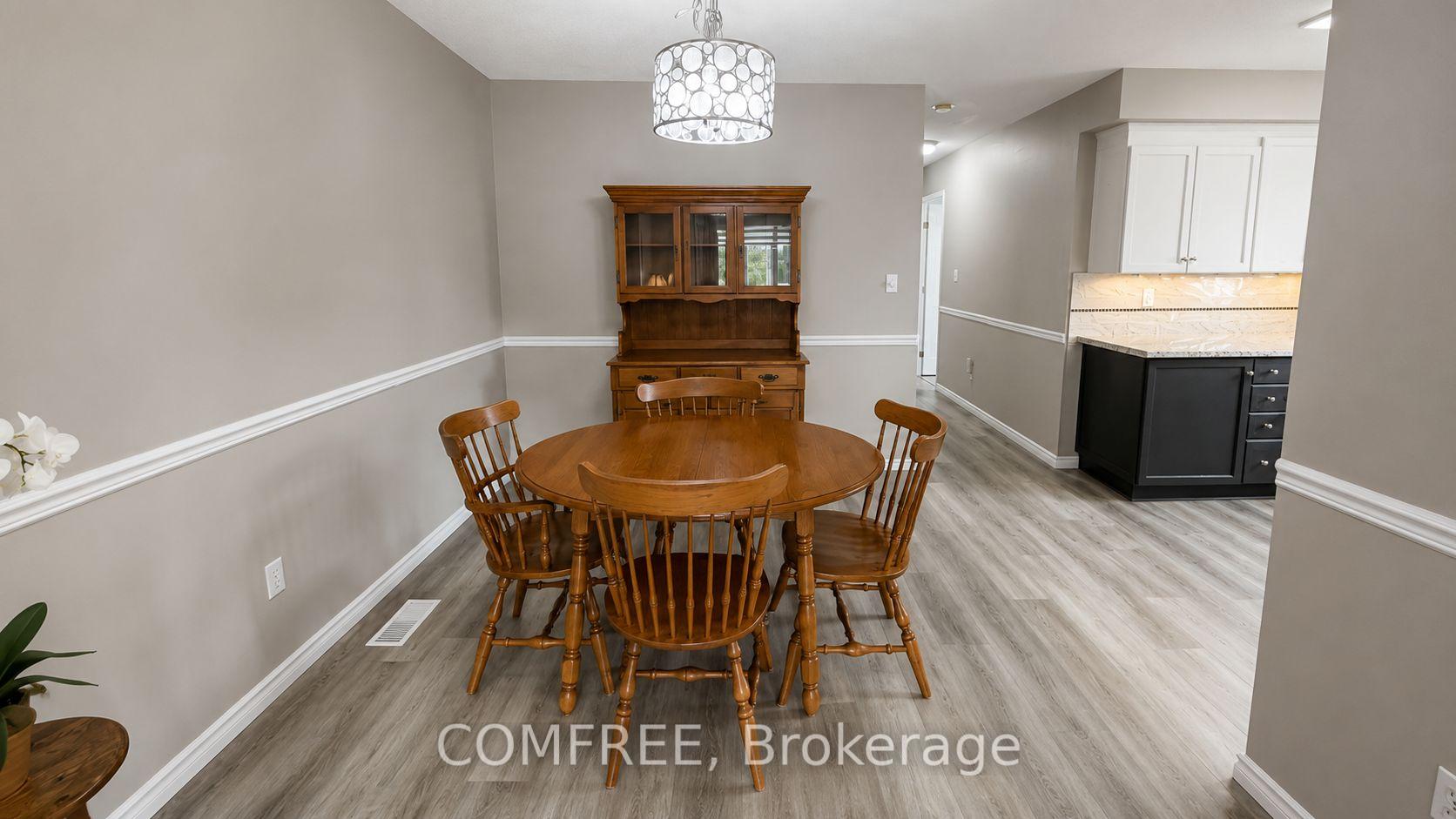 Photo 5 of 188 Windsor Street, Welland, Broadway — HOMEH