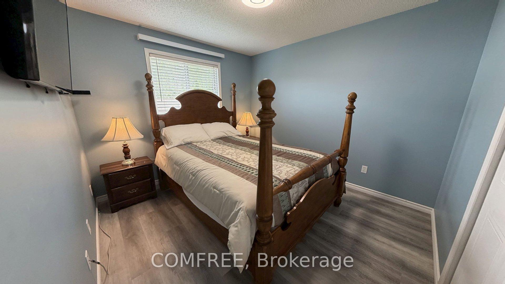Photo 13 of 188 Windsor Street, Welland, Broadway — HOMEH