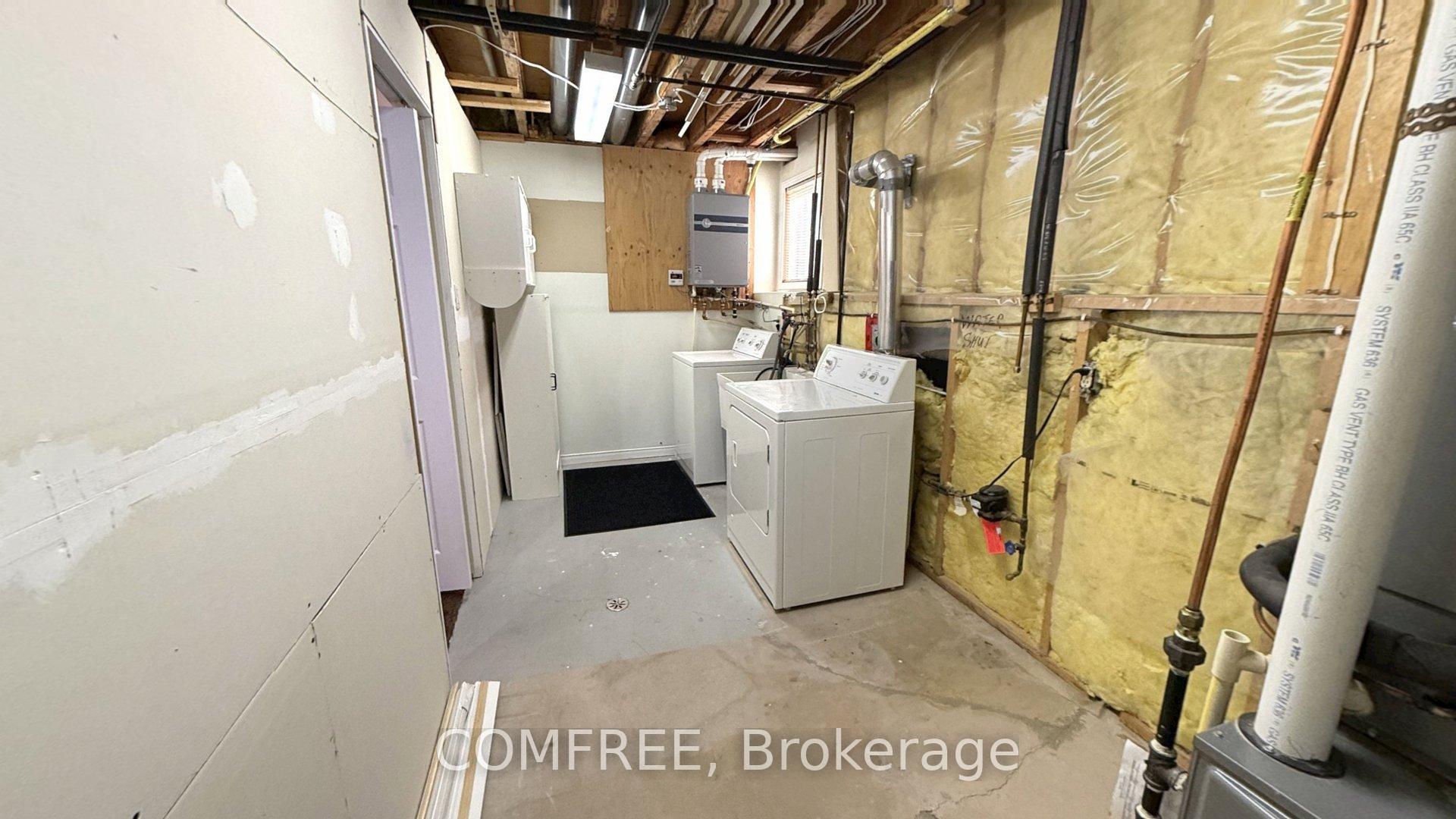 Photo 16 of 188 Windsor Street, Welland, Broadway — HOMEH
