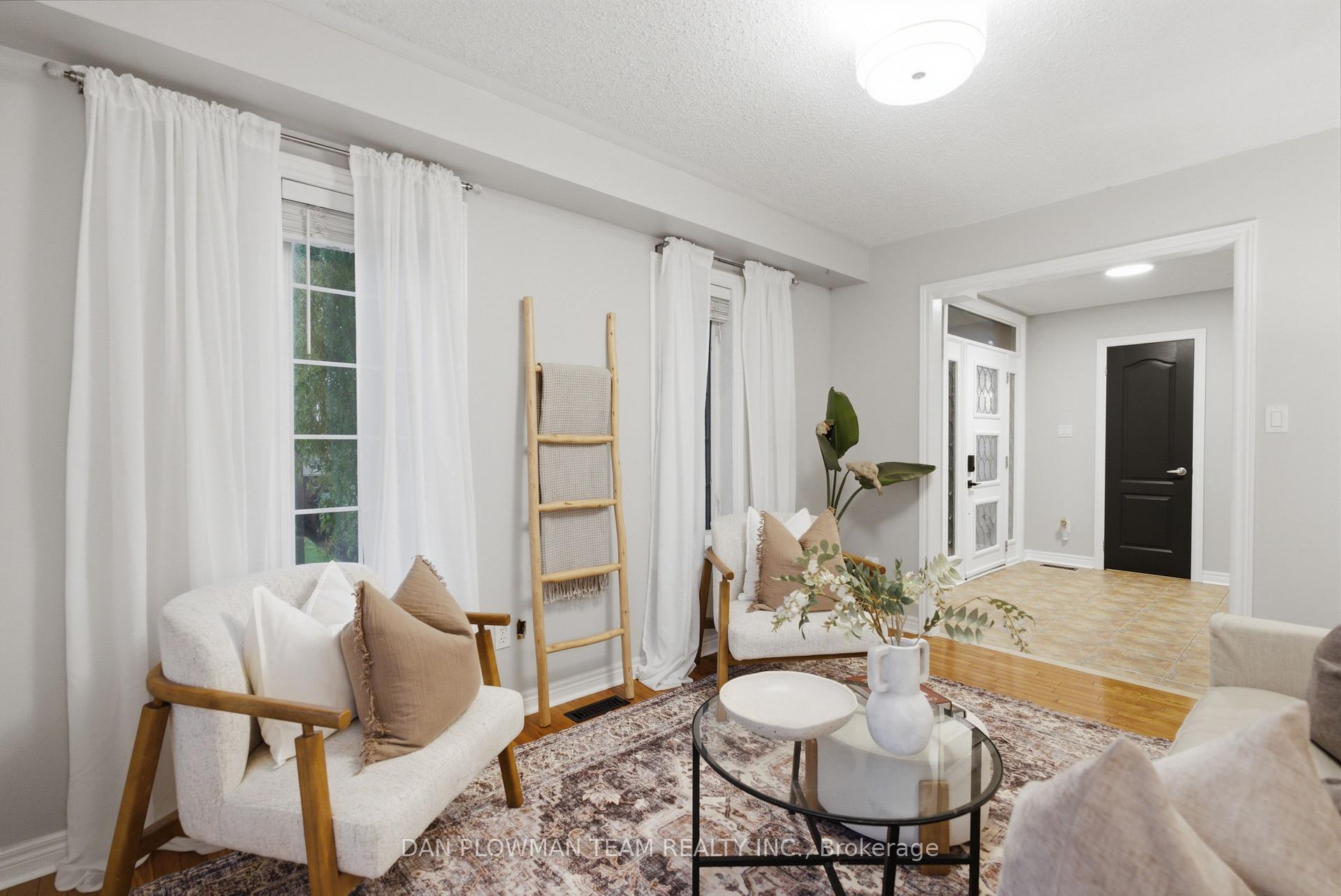 Photo 7 of 72 Beckett Crescent, Clarington, Courtice — HOMEH