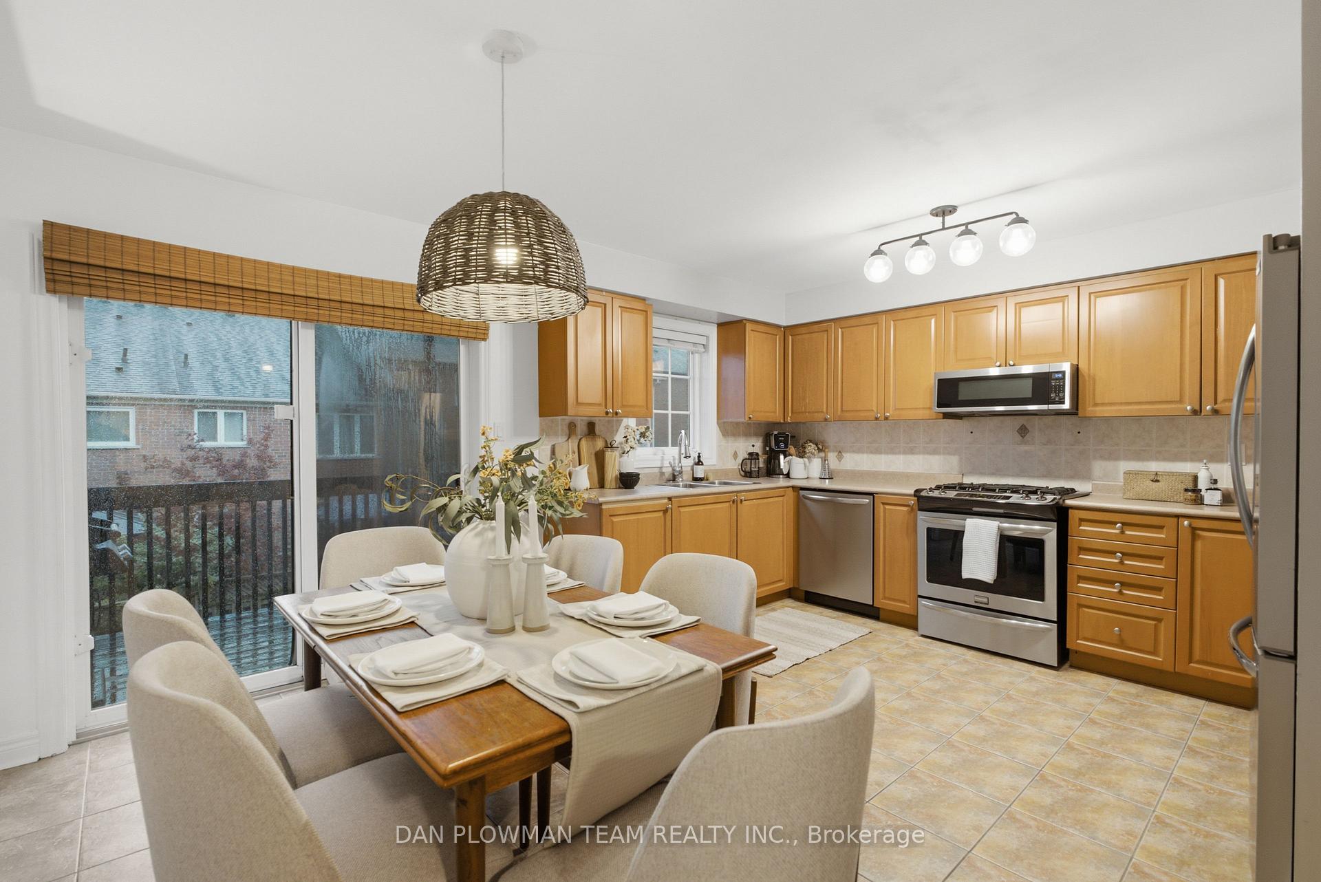 Photo 12 of 72 Beckett Crescent, Clarington, Courtice — HOMEH