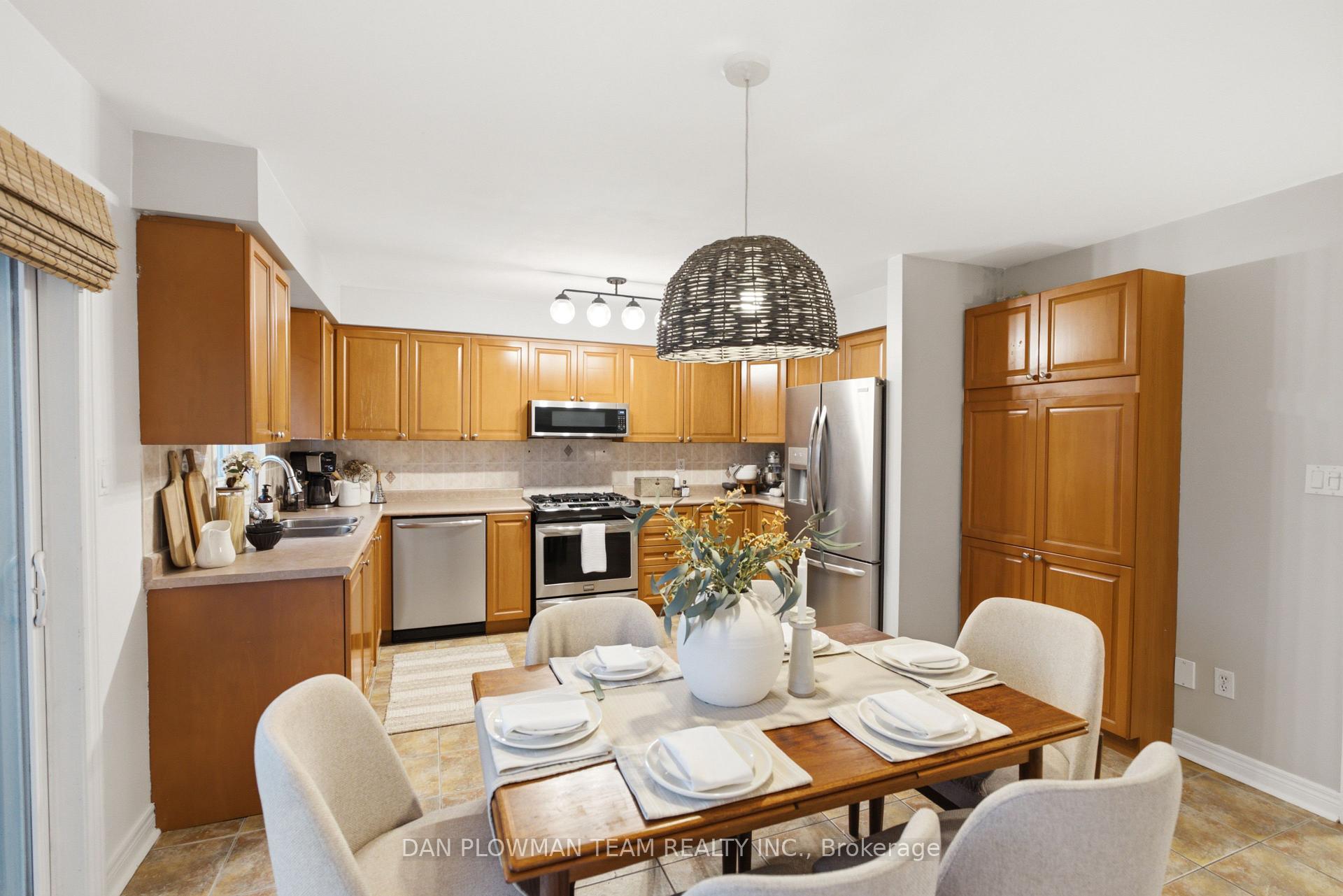 Photo 17 of 72 Beckett Crescent, Clarington, Courtice — HOMEH