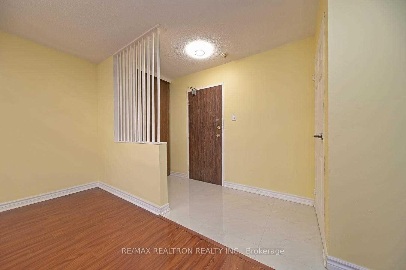 Photo 5 of Unit 1201, 21 Knightsbridge Road, Brampton, Queen Street Corridor — HOMEH
