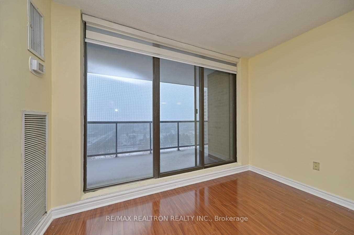Photo 12 of Unit 1201, 21 Knightsbridge Road, Brampton, Queen Street Corridor — HOMEH