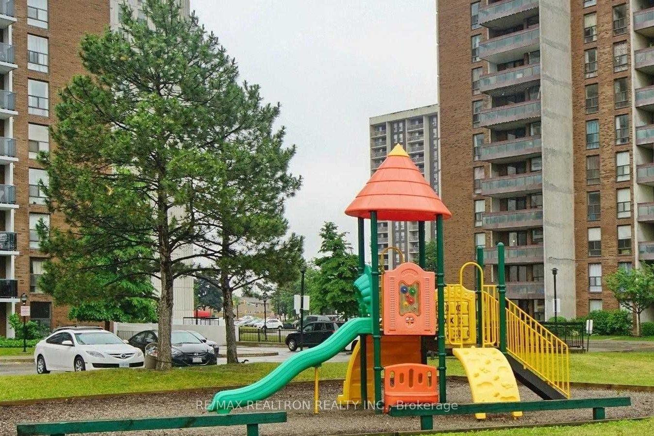 Photo 26 of Unit 1201, 21 Knightsbridge Road, Brampton, Queen Street Corridor — HOMEH