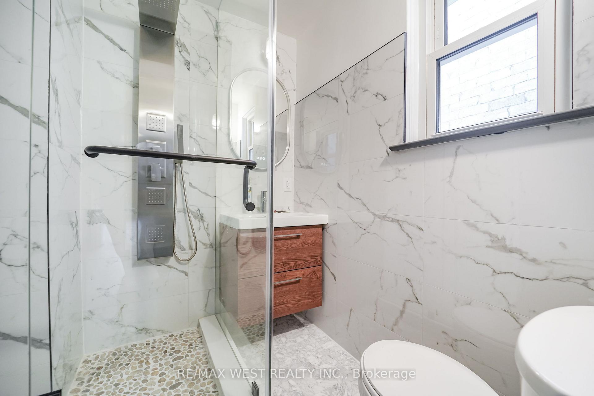 Photo 6 of 91 Twenty Second Street, Etobicoke, New Toronto — HOMEH