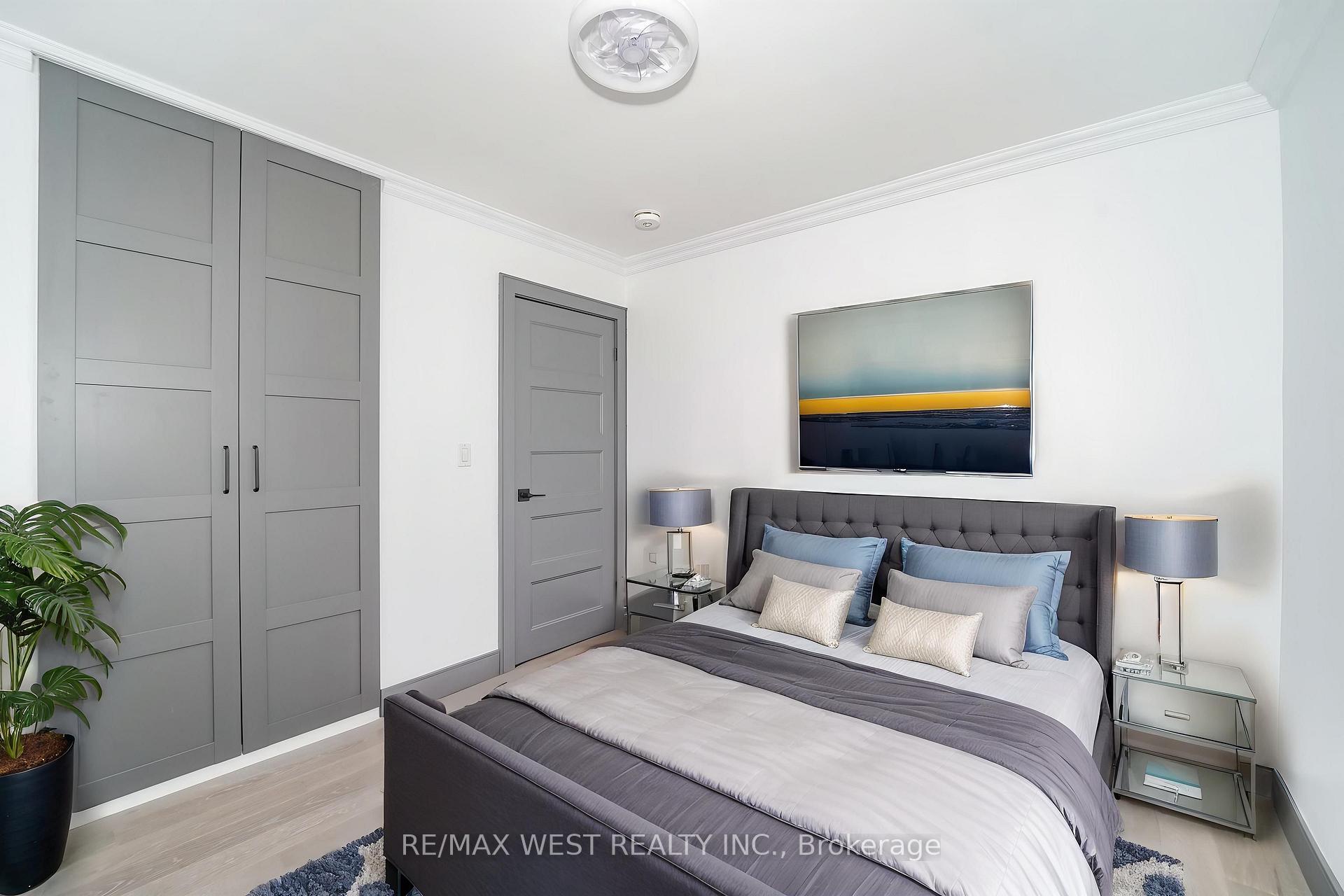 Photo 7 of 91 Twenty Second Street, Etobicoke, New Toronto — HOMEH