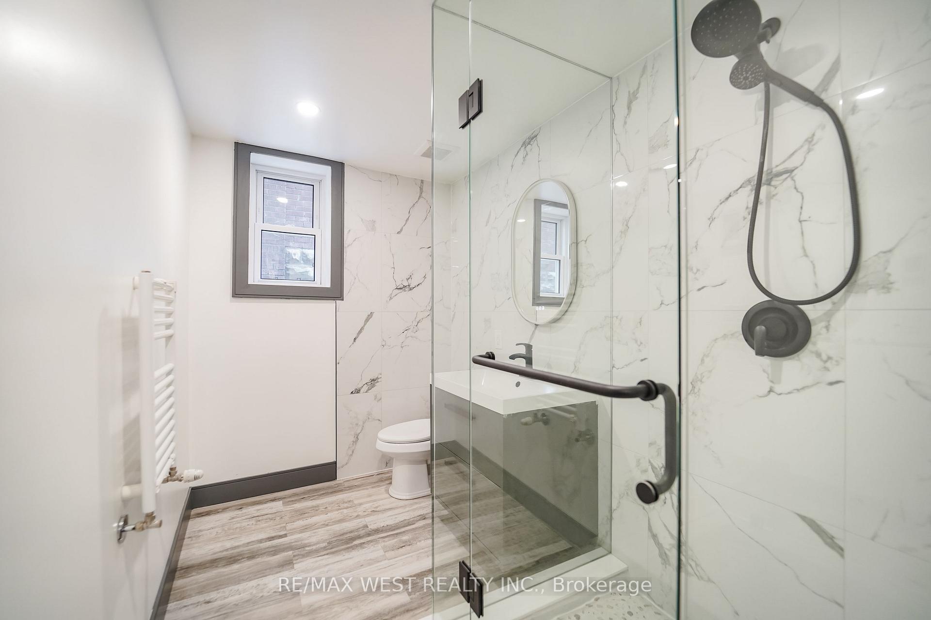 Photo 11 of 91 Twenty Second Street, Etobicoke, New Toronto — HOMEH