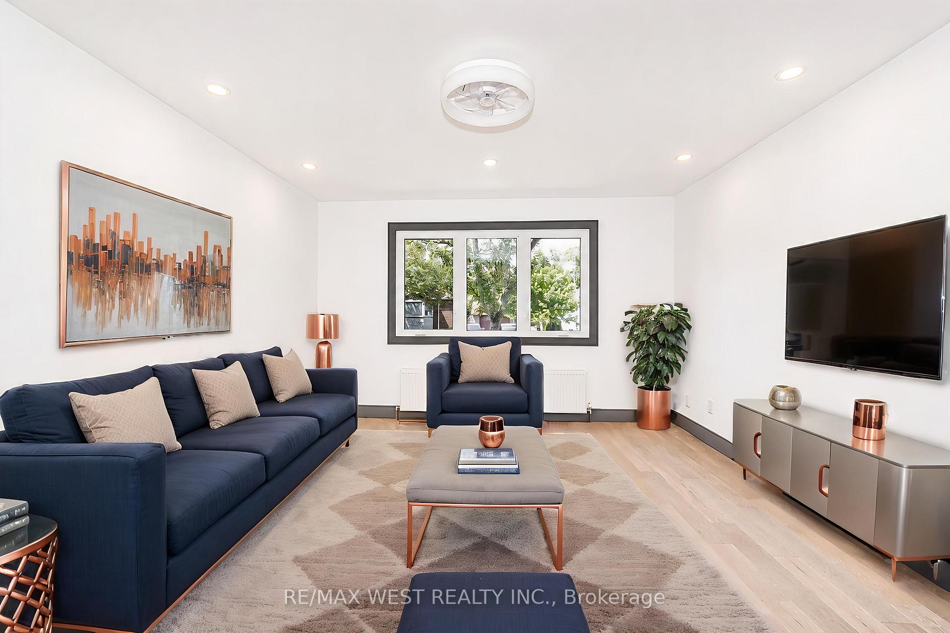 Photo 12 of 91 Twenty Second Street, Etobicoke, New Toronto — HOMEH