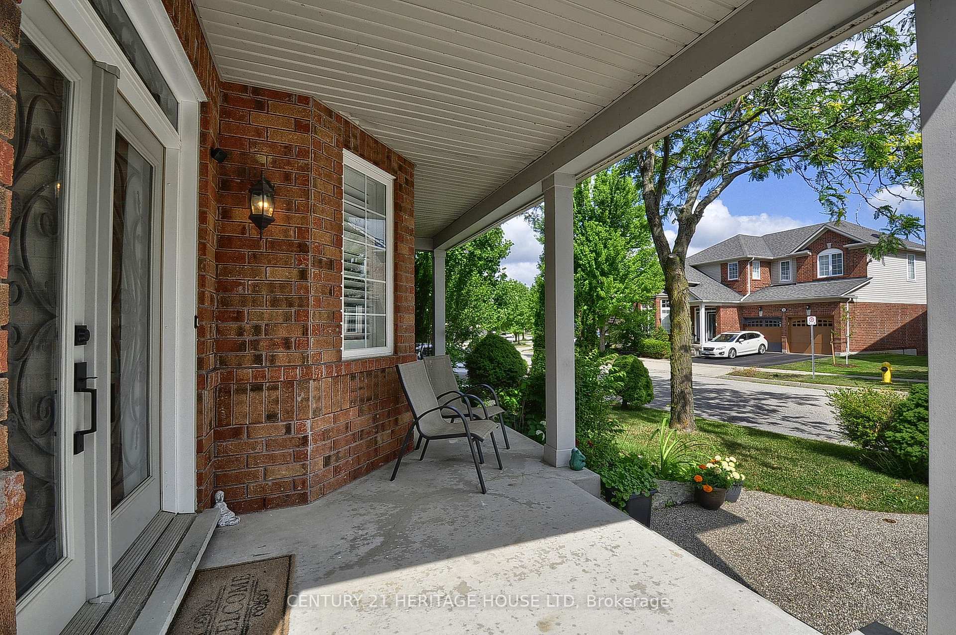 Photo 5 of 27 Dellgrove Circle, Cambridge, Fiddlesticks — HOMEH