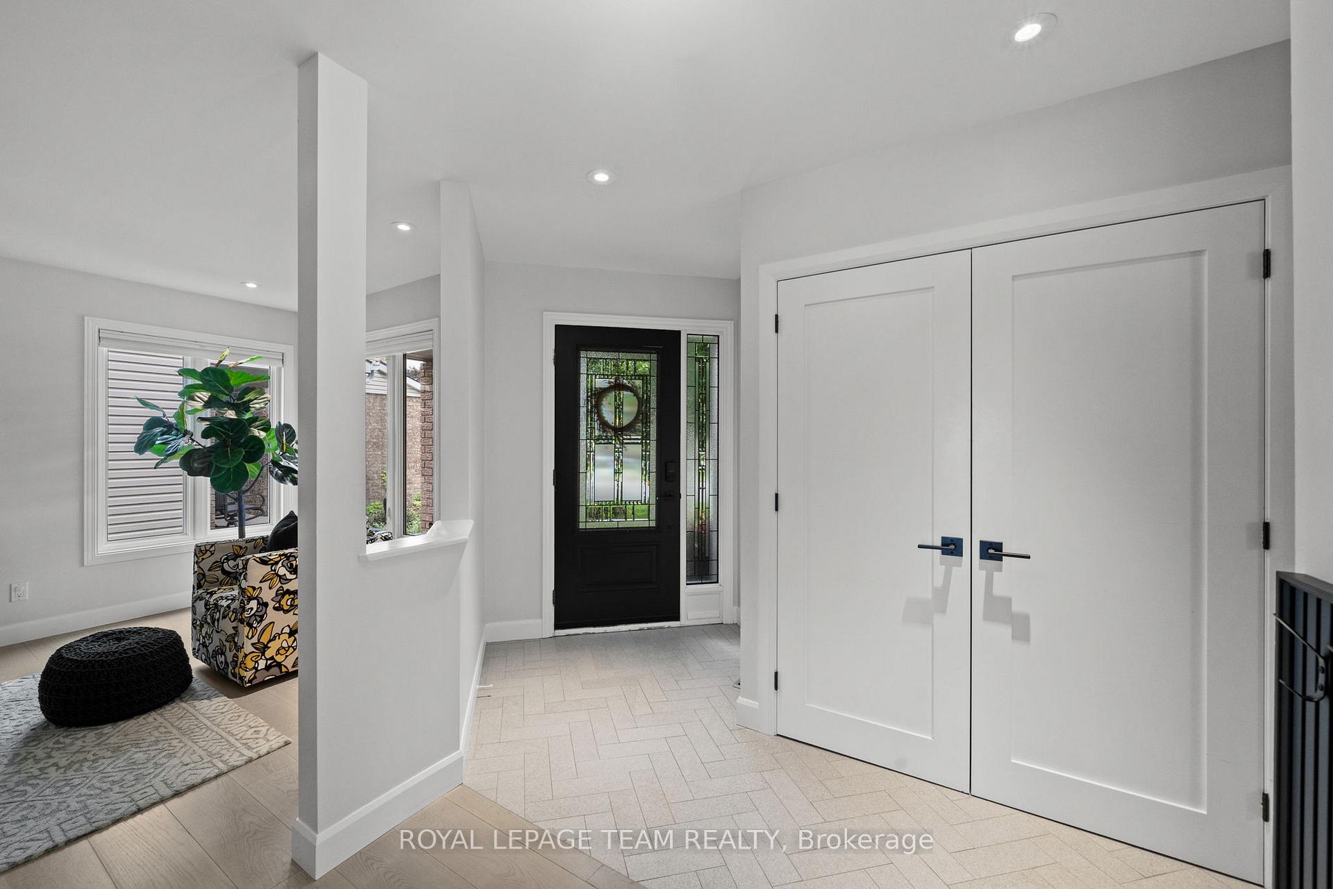 Photo 4 of 38 Merner Avenue, Ottawa, Barrhaven - Cedargrove/Fraserdale — HOMEH