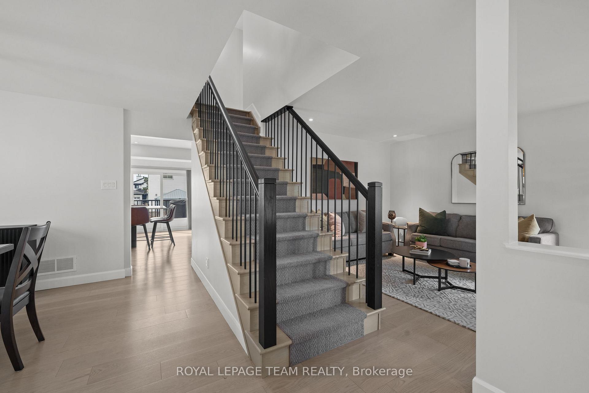 Photo 12 of 38 Merner Avenue, Ottawa, Barrhaven - Cedargrove/Fraserdale — HOMEH