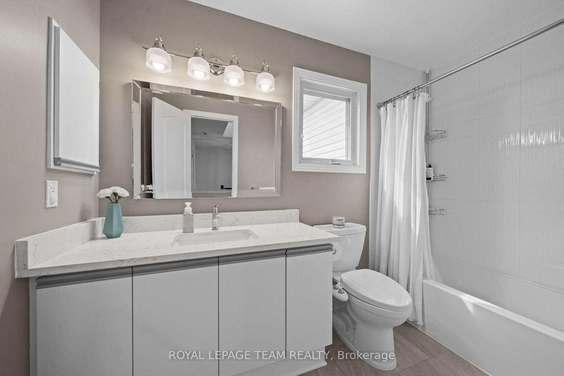 Photo 30 of 38 Merner Avenue, Ottawa, Barrhaven - Cedargrove/Fraserdale — HOMEH
