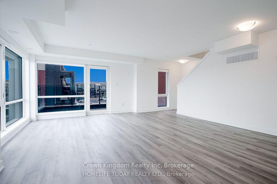 Photo 4 of Unit 2, 35 Romilly Avenue, Brampton, Northwest Brampton — HOMEH