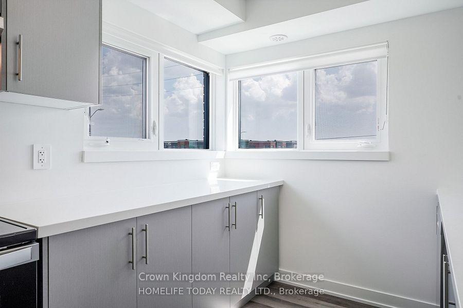 Photo 5 of Unit 2, 35 Romilly Avenue, Brampton, Northwest Brampton — HOMEH