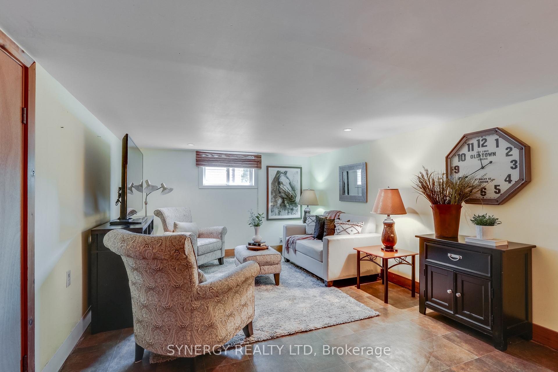 Photo 28 of 35 Queen Street, Strathroy-Caradoc, SE — HOMEH