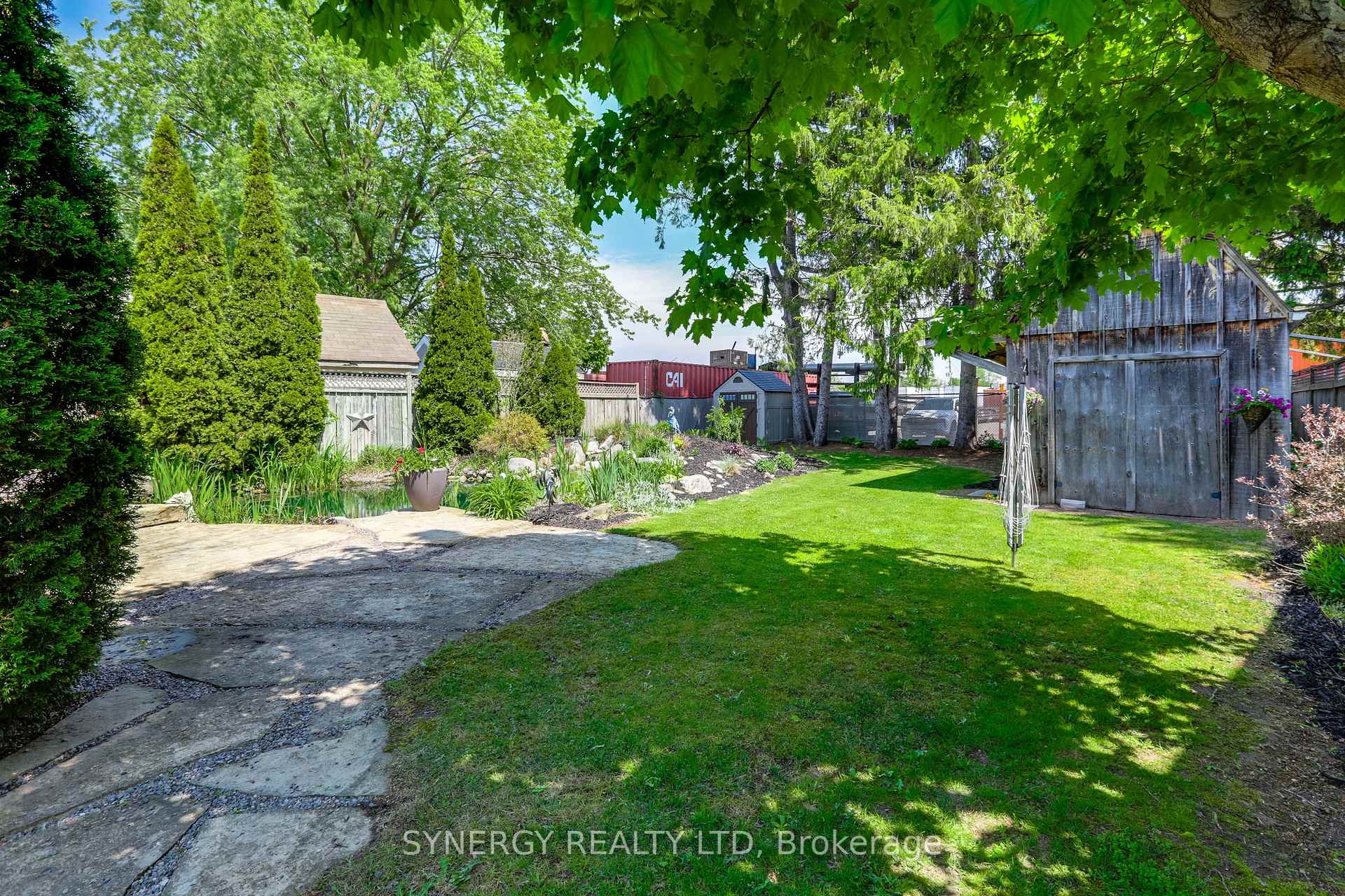 Photo 34 of 35 Queen Street, Strathroy-Caradoc, SE — HOMEH