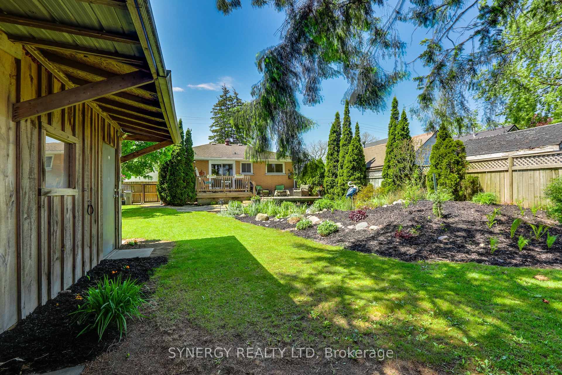 Photo 36 of 35 Queen Street, Strathroy-Caradoc, SE — HOMEH