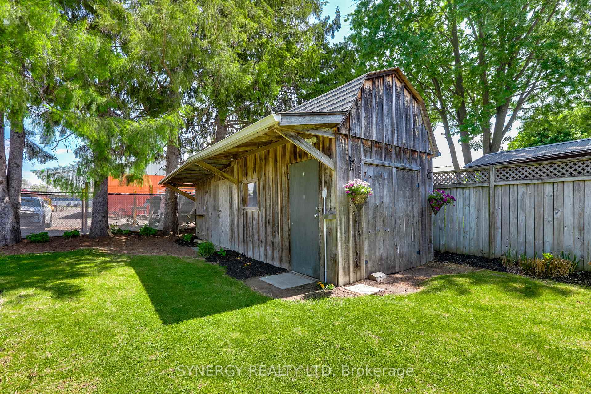 Photo 37 of 35 Queen Street, Strathroy-Caradoc, SE — HOMEH