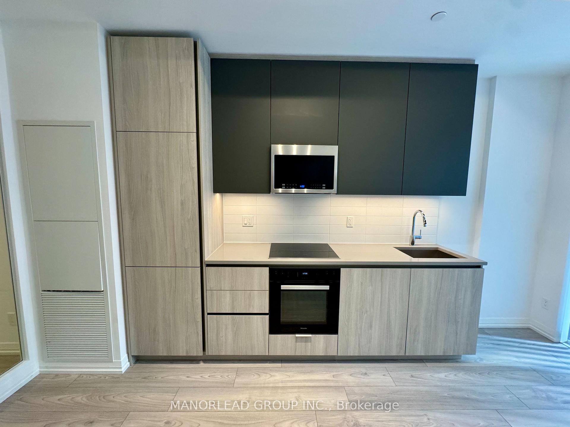 Photo 3 of Unit 708, 400 King Street W, Toronto, Waterfront Communities — HOMEH