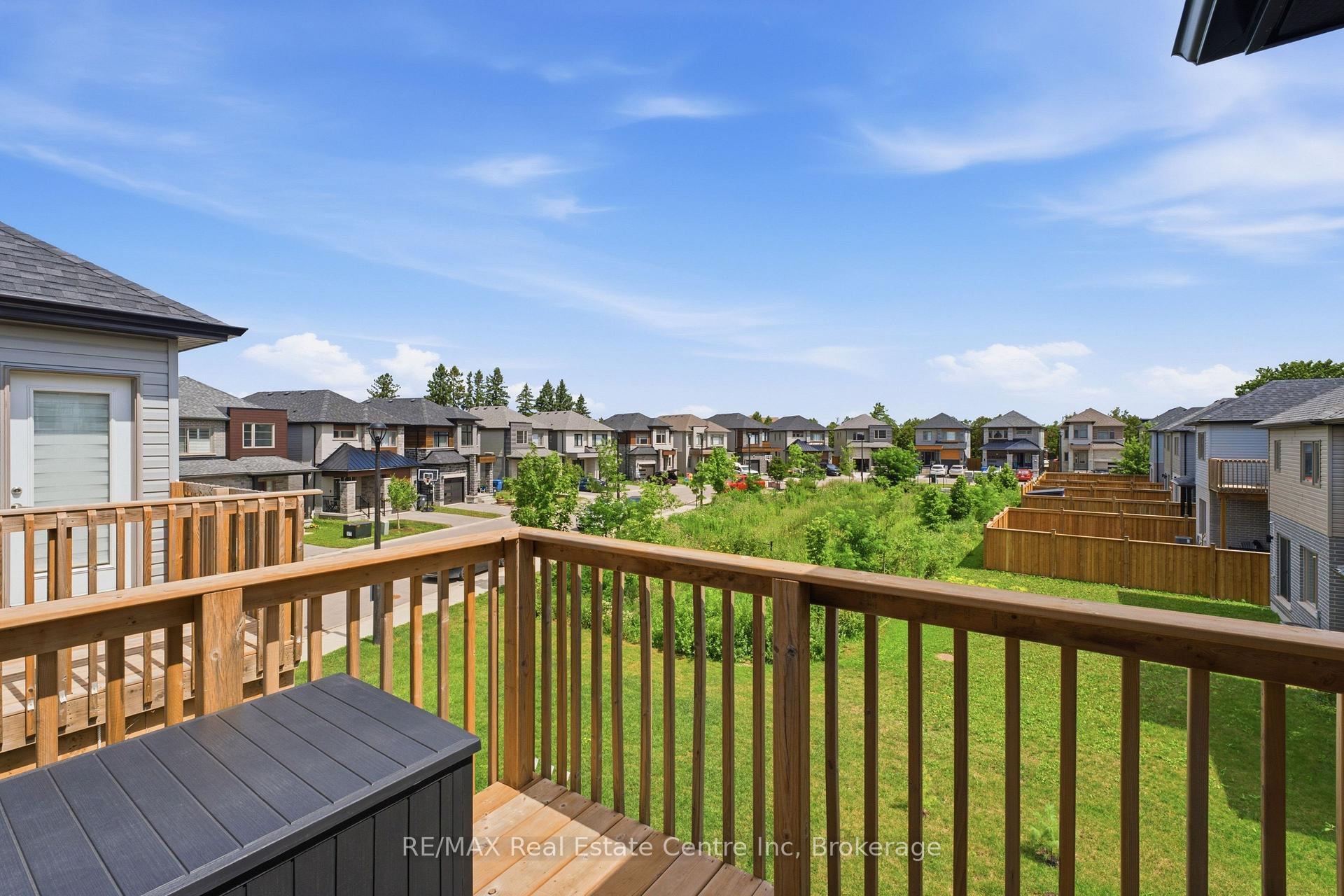 Photo 16 of Unit 10, 50 Ferris Circle, Guelph, Clairfields/Hanlon Business Park — HOMEH
