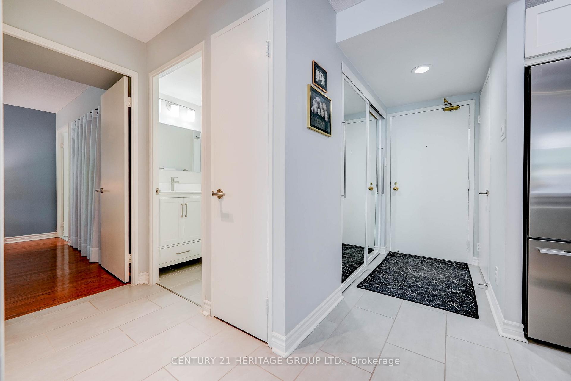 Photo 6 of Unit 207, 92 King Street E, Toronto, Church-Yonge Corridor — HOMEH