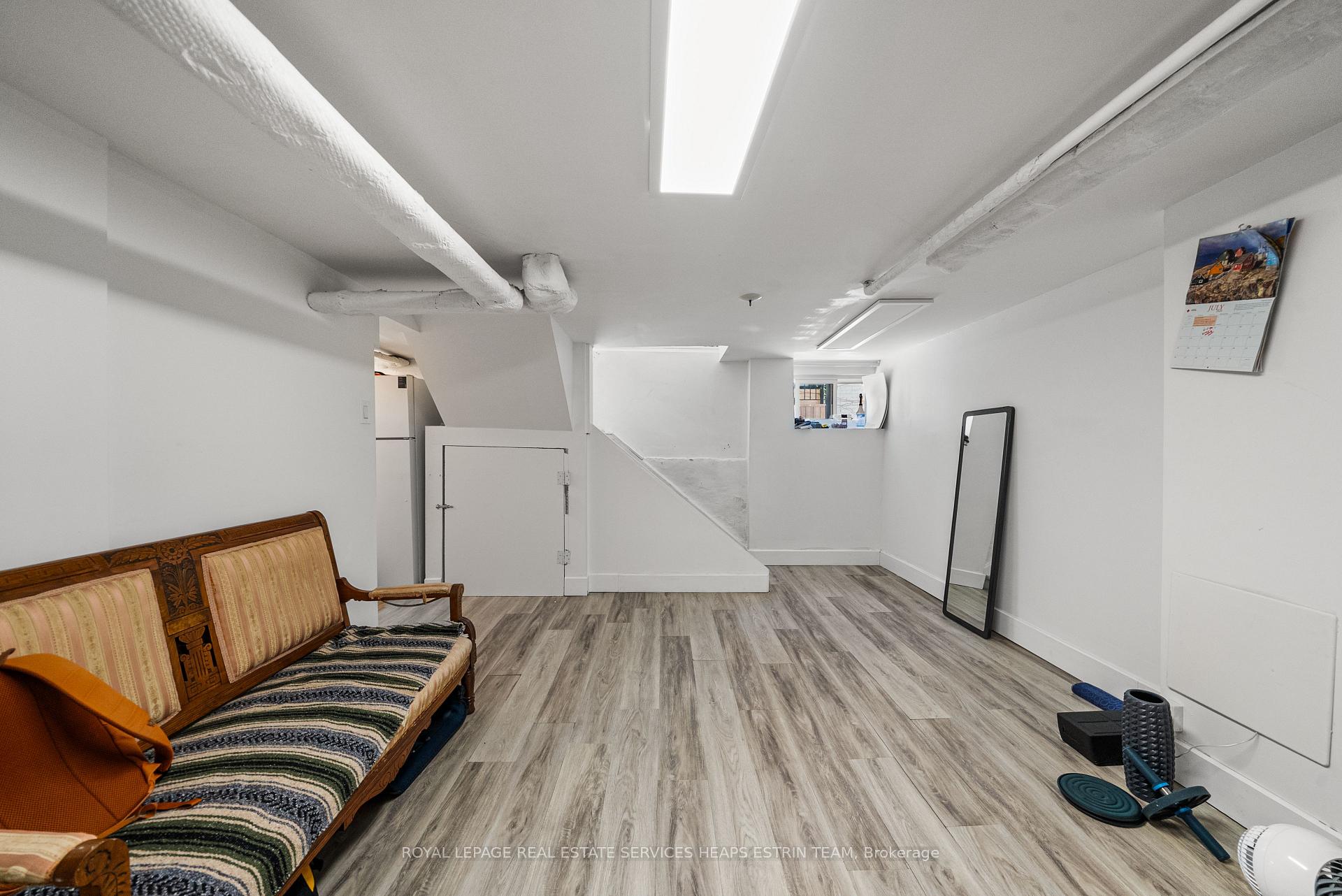Photo 3 of Unit Lower, 330 St Clair Avenue E, Toronto, Rosedale-Moore Park — HOMEH