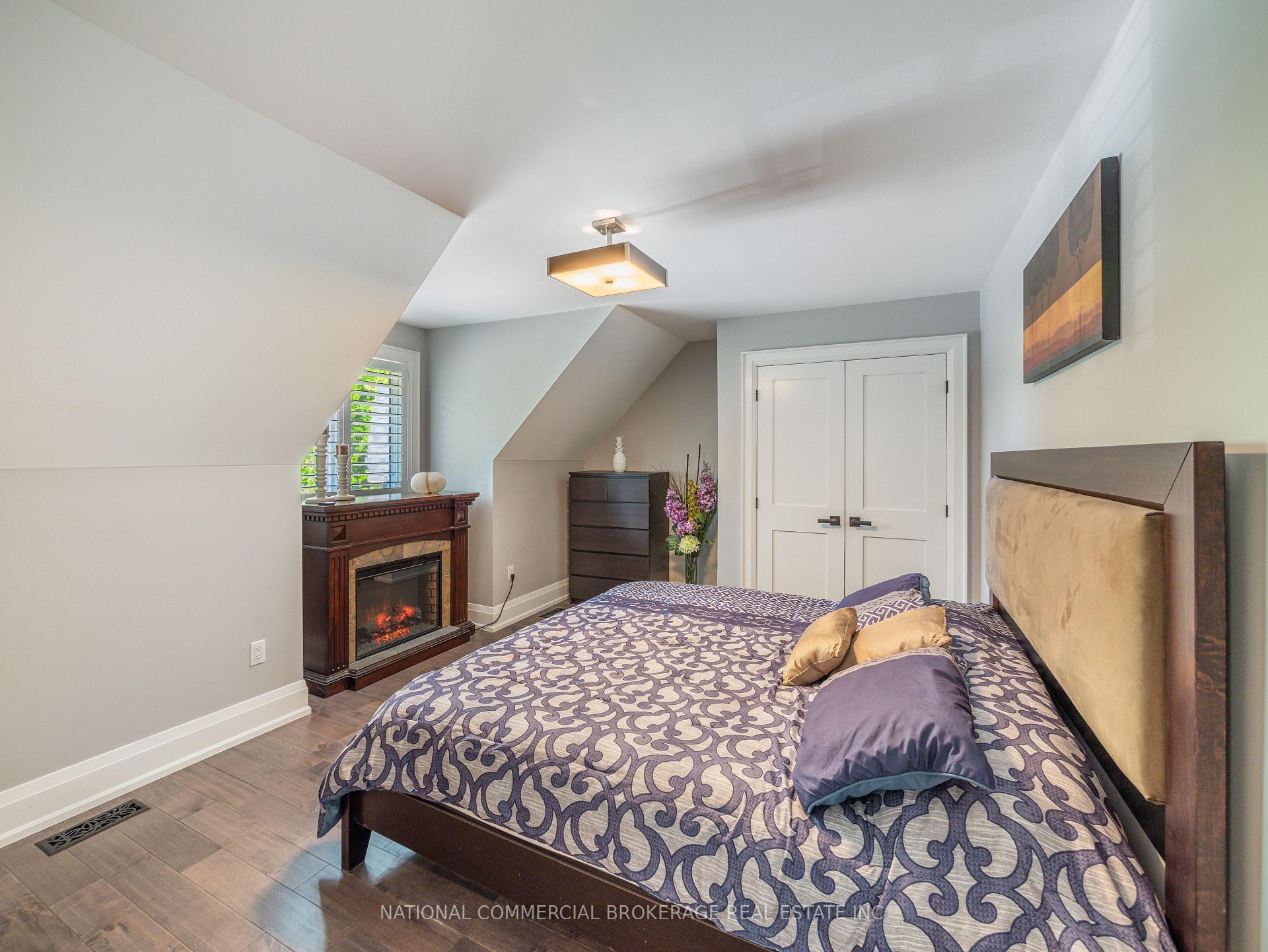 Photo 18 of 10088 Old Pine Crest Road, Halton Hills, Rural Halton Hills — HOMEH