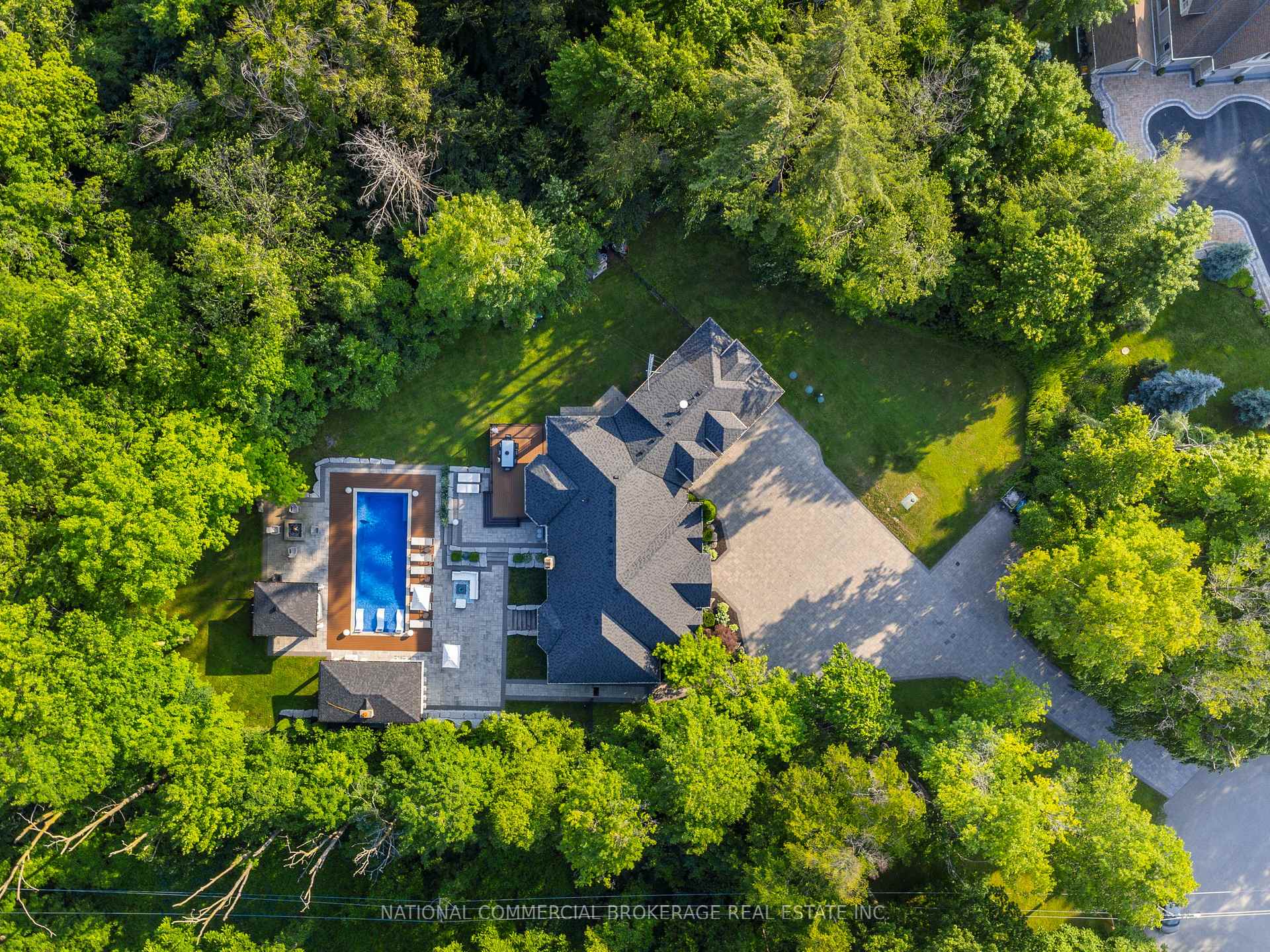 Photo 35 of 10088 Old Pine Crest Road, Halton Hills, Rural Halton Hills — HOMEH