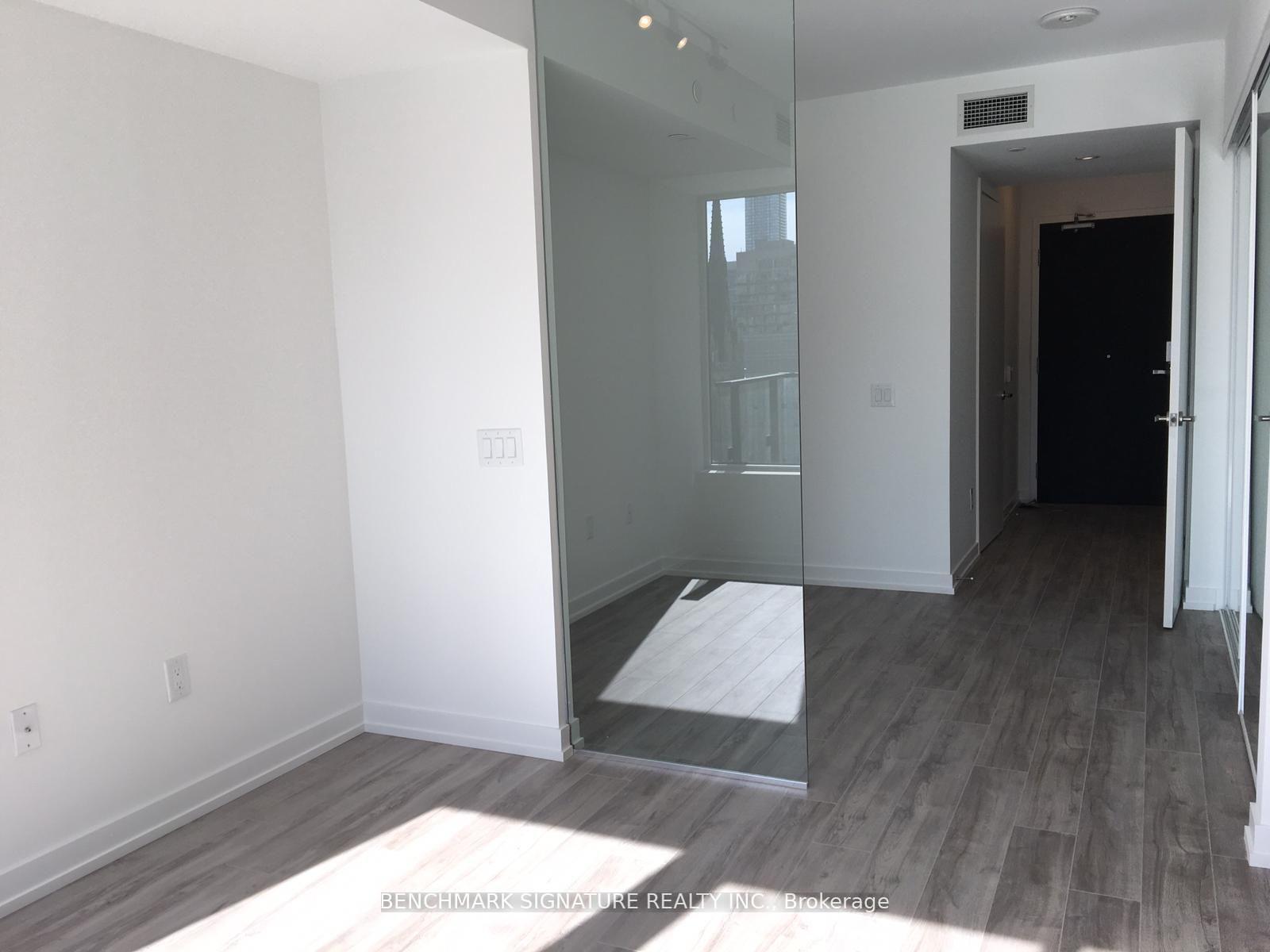 Photo 7 of Unit 1815, 77 Shuter Street, Toronto, Church-Yonge Corridor — HOMEH
