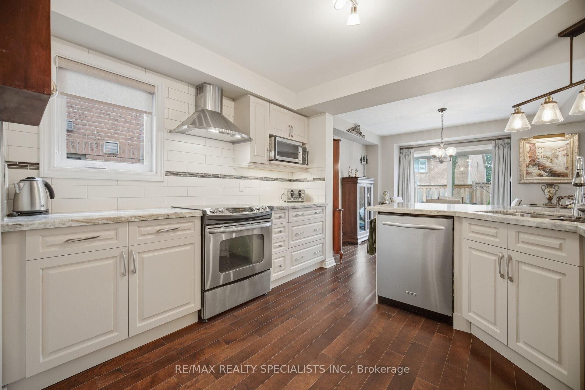 Photo 1 of Unit 73, 5480 Glen Erin Drive, Mississauga, Central Erin Mills — HOMEH