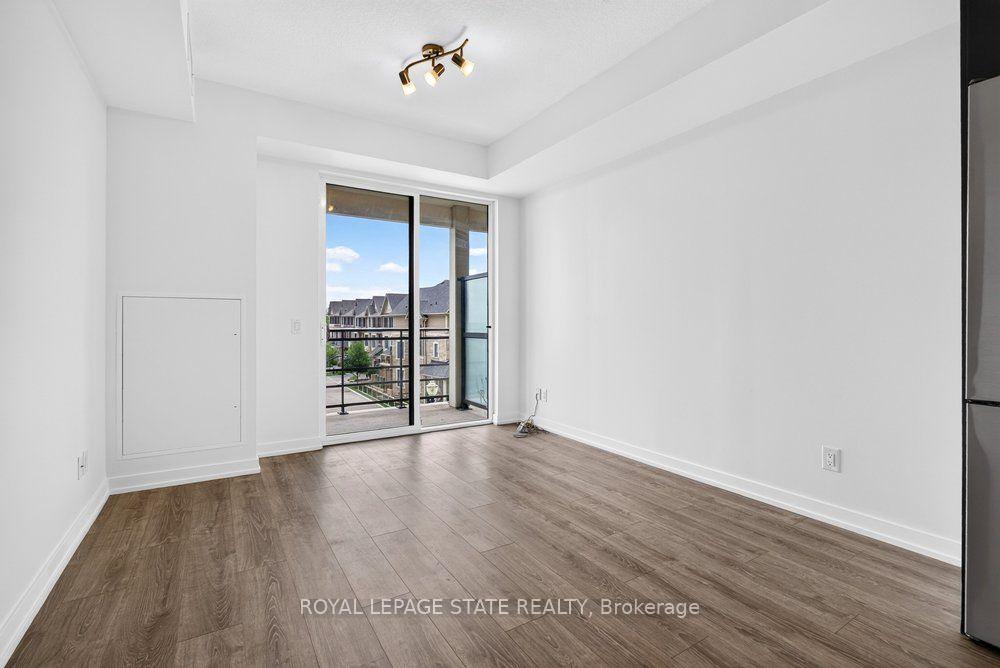 Photo 10 of Unit 306, 10 Esplanade Lane, Grimsby, Grimsby Beach — HOMEH