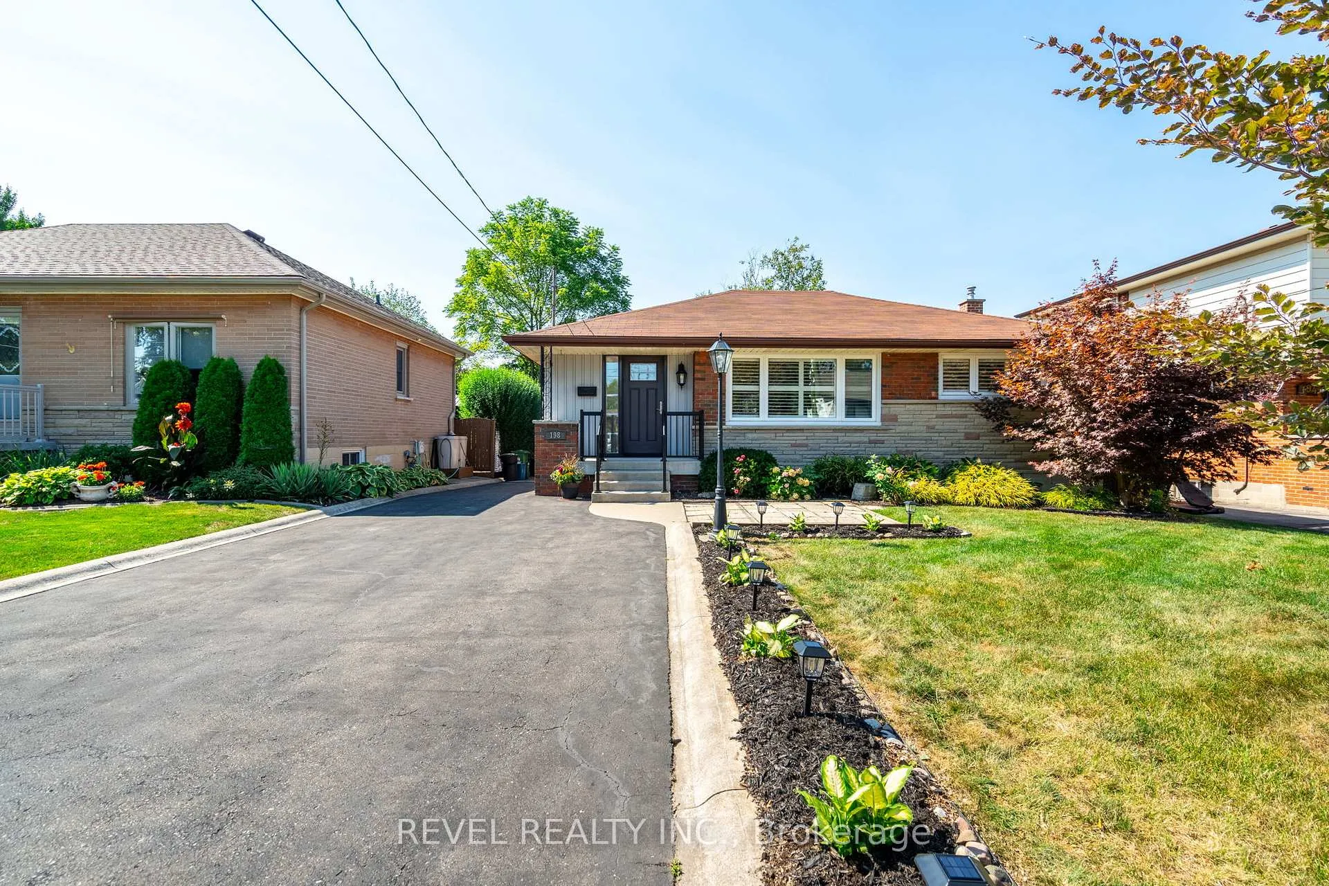 Photo 3 of 198 West 32nd Street, Hamilton, Westcliffe — HOMEH