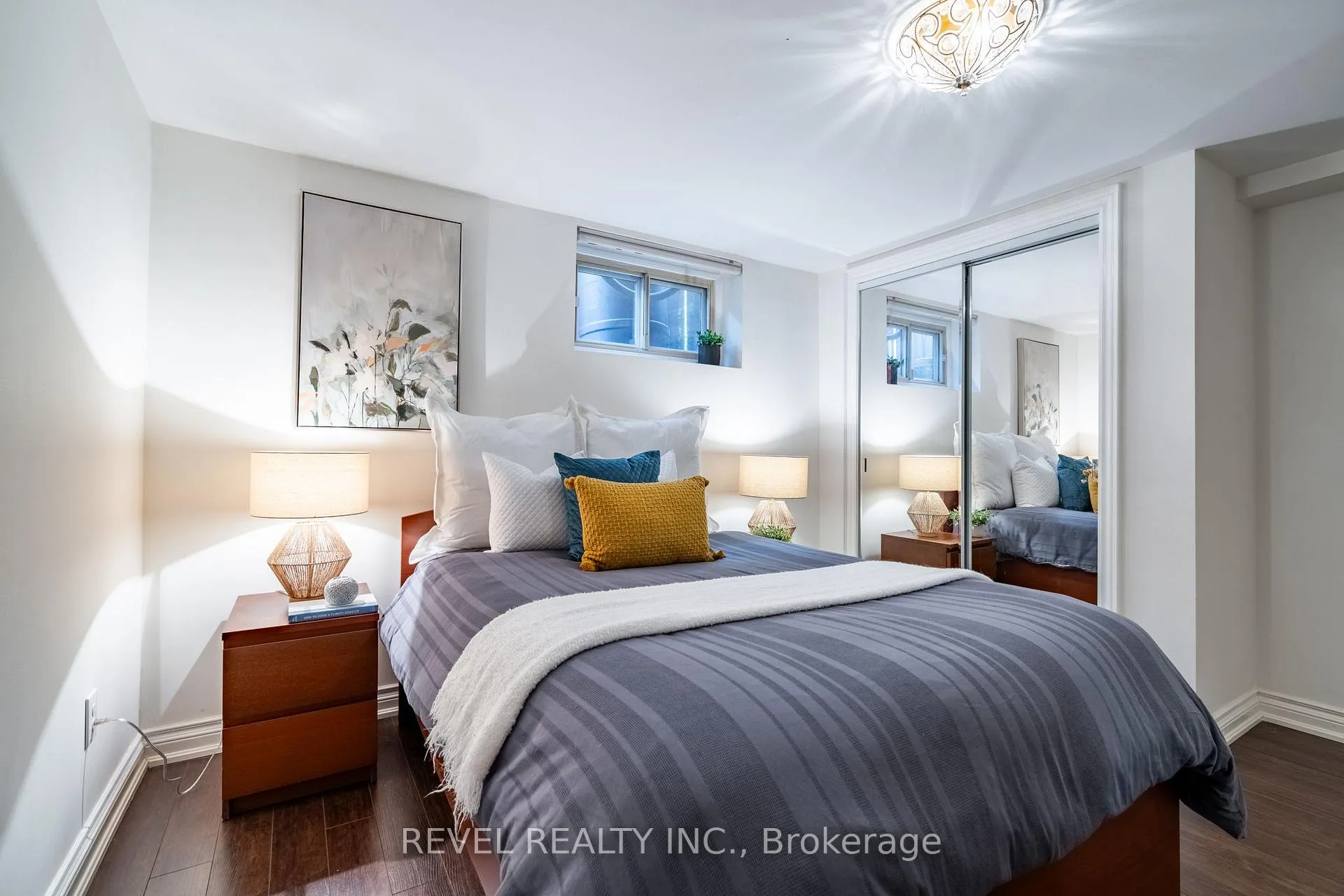 Photo 22 of 198 West 32nd Street, Hamilton, Westcliffe — HOMEH