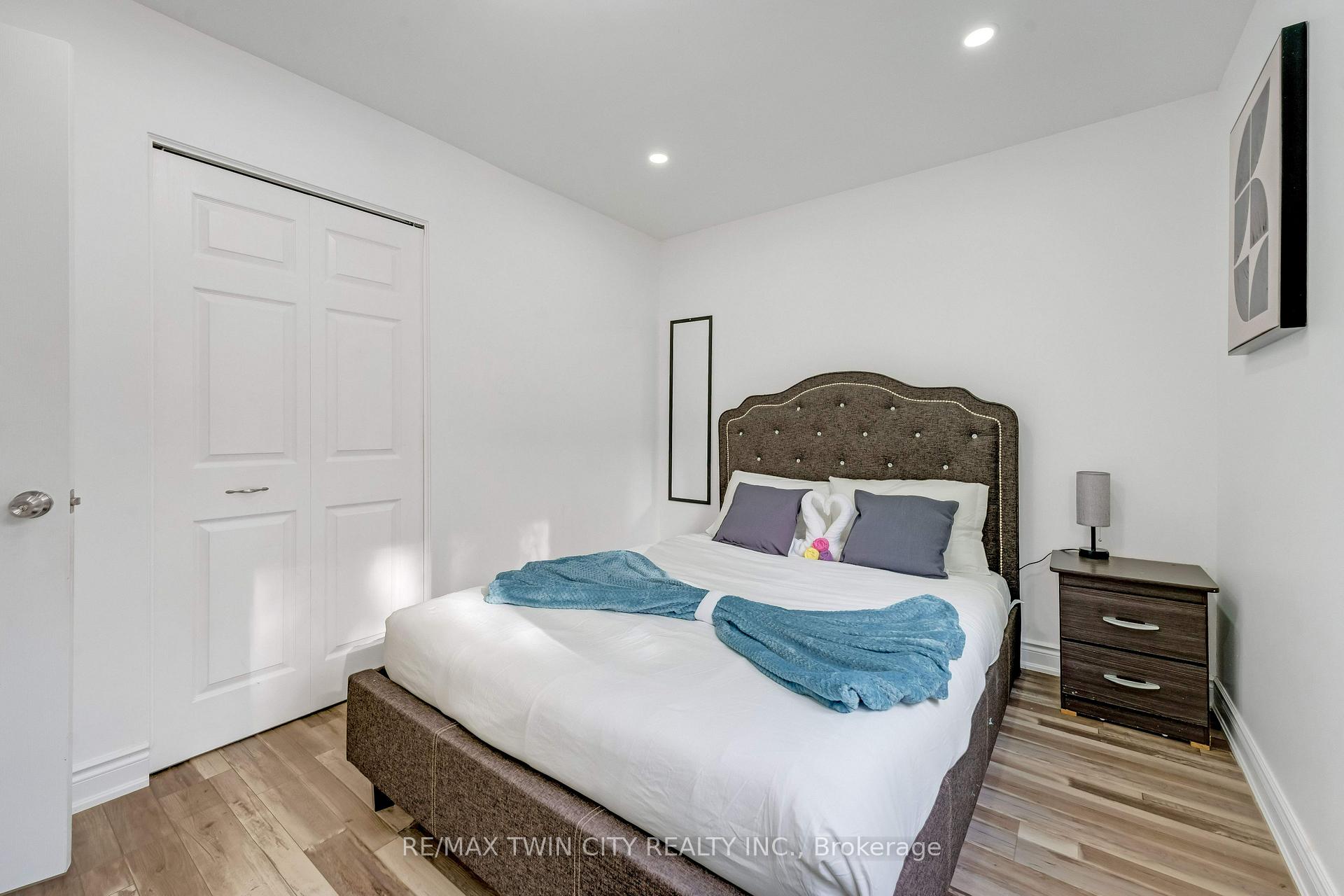 Photo 21 of 193 Westheights Drive, Kitchener, Forest Heights — HOMEH