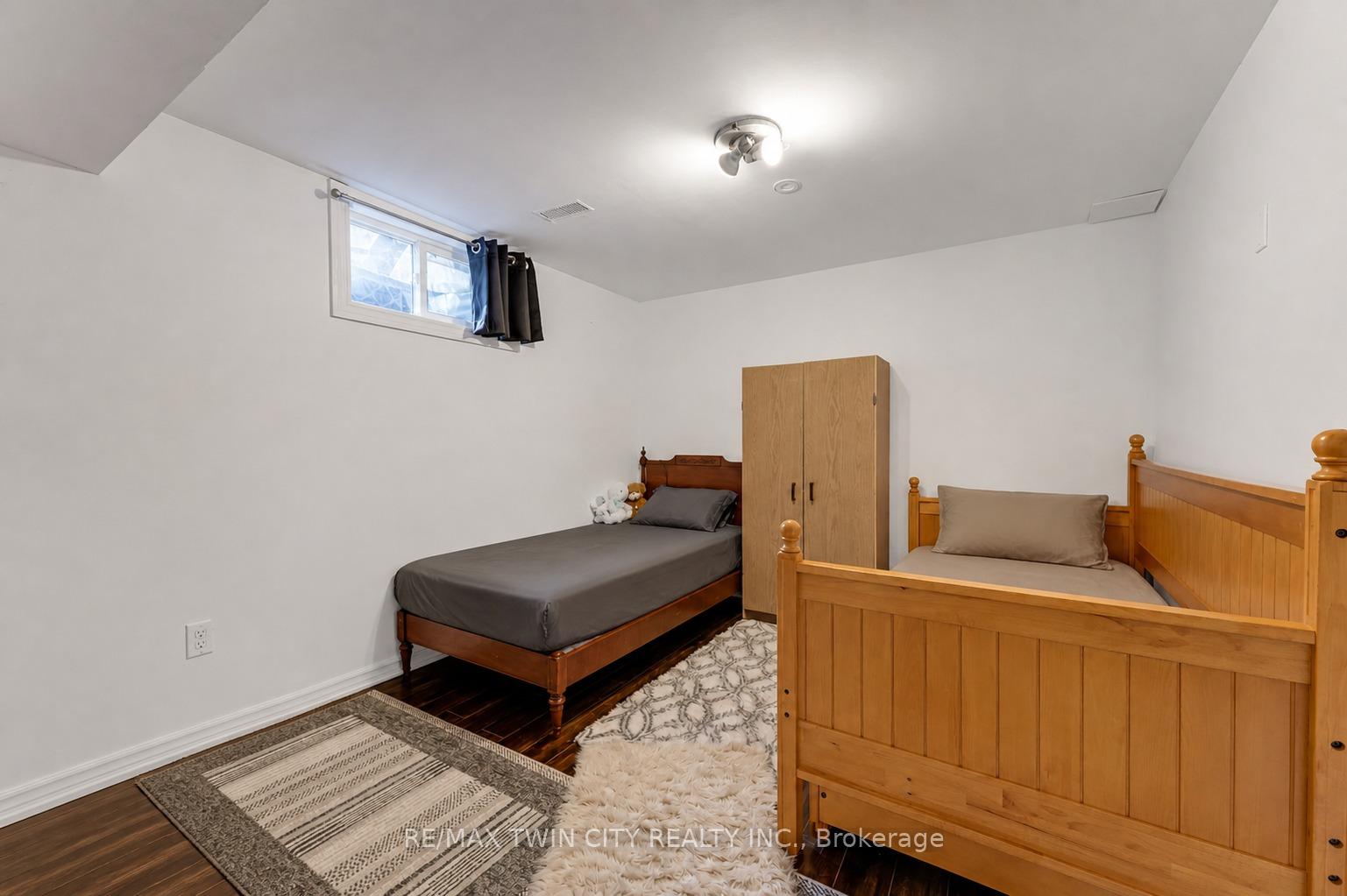 Photo 37 of 193 Westheights Drive, Kitchener, Forest Heights — HOMEH