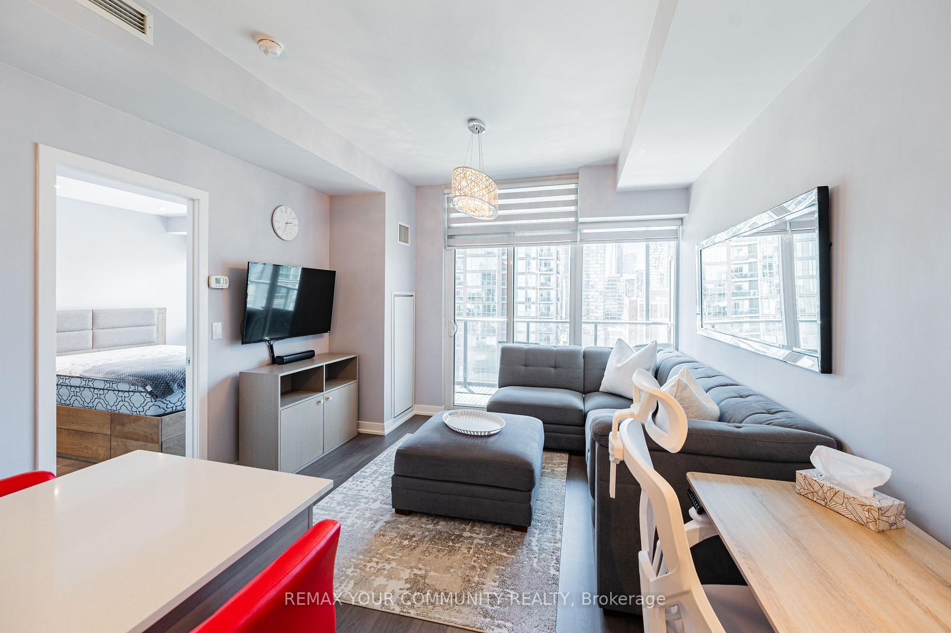 Photo 5 of Unit 1412, 105 George Street, Toronto, Moss Park — HOMEH