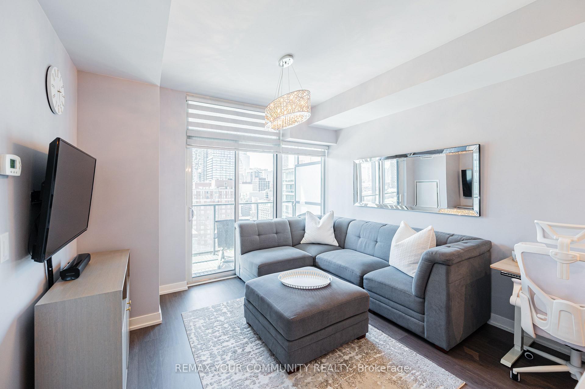 Photo 6 of Unit 1412, 105 George Street, Toronto, Moss Park — HOMEH