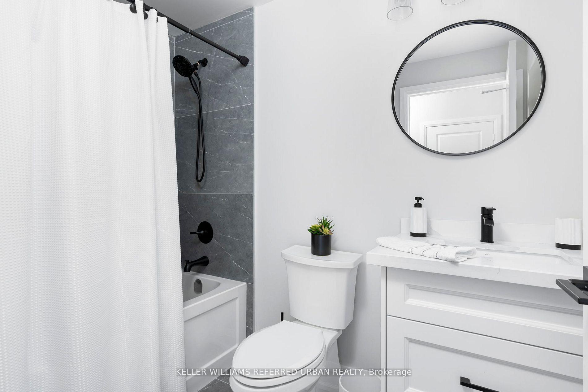 Photo 7 of Unit PH 6, 95 North Park Road, Vaughan, Beverley Glen — HOMEH