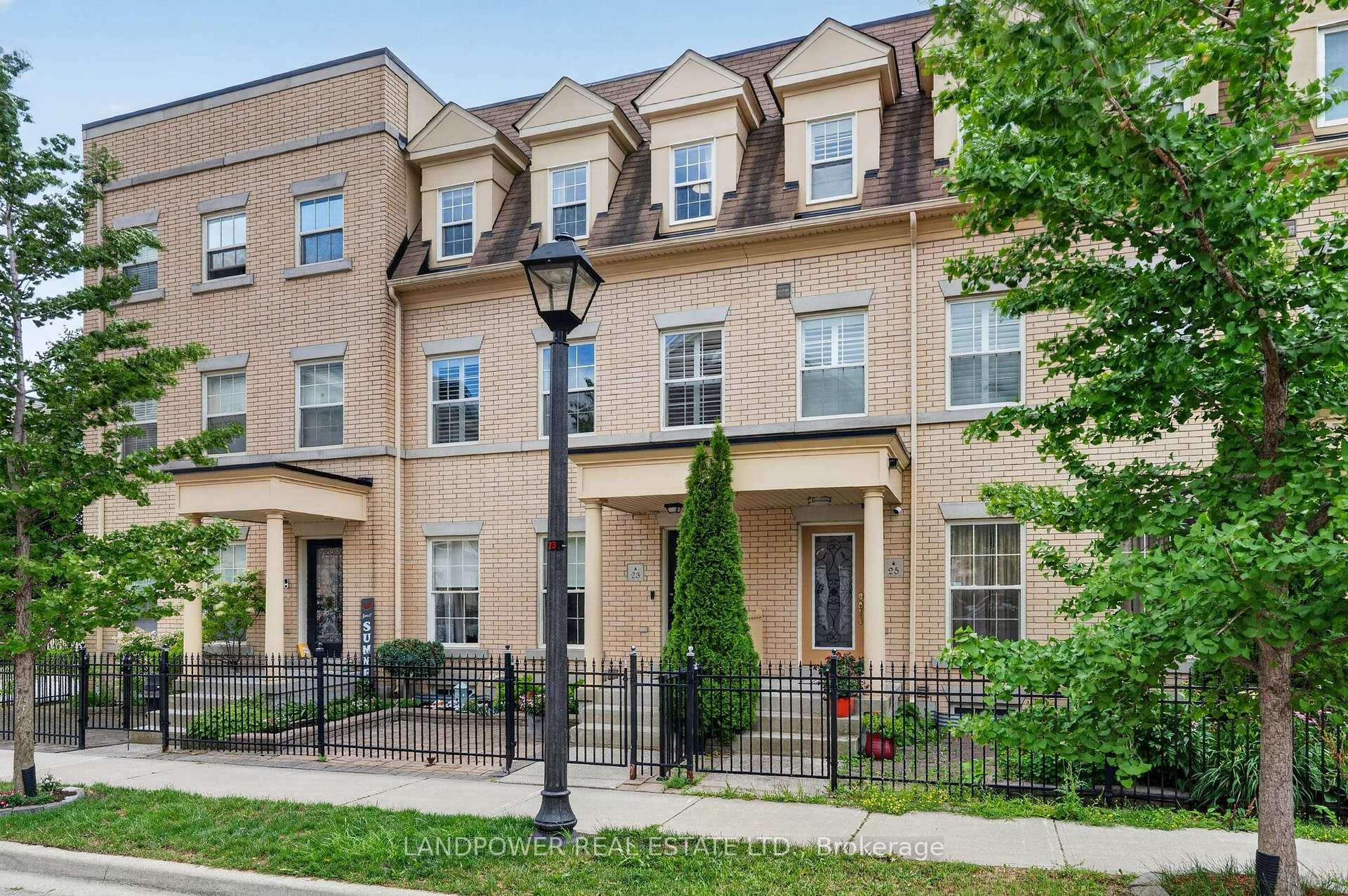 Photo 2 of 23 Donald Buttress Boulevard W, Markham, Cathedraltown — HOMEH