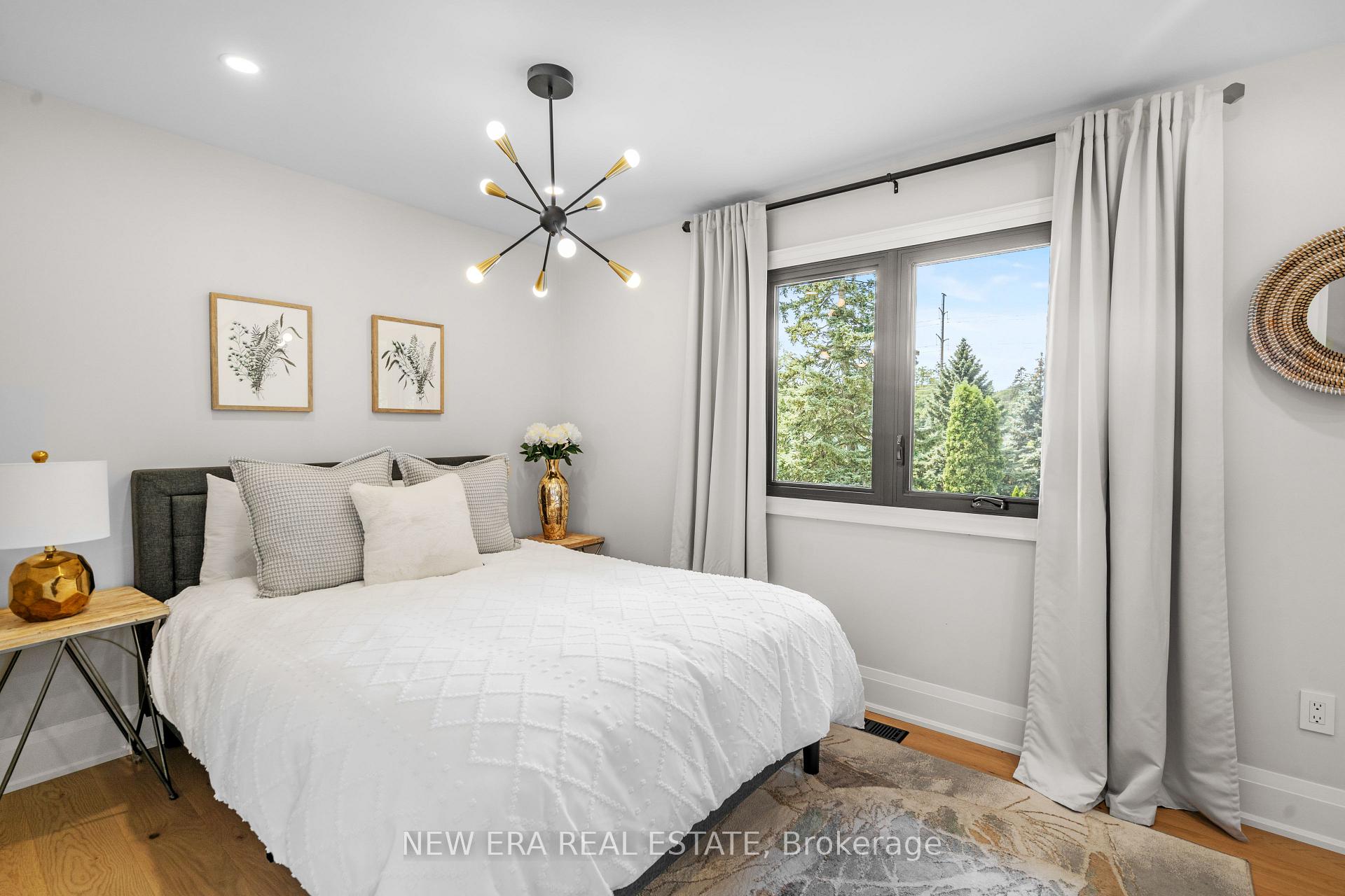 Photo 25 of 261 Pinetree Way, Mississauga, Mineola — HOMEH
