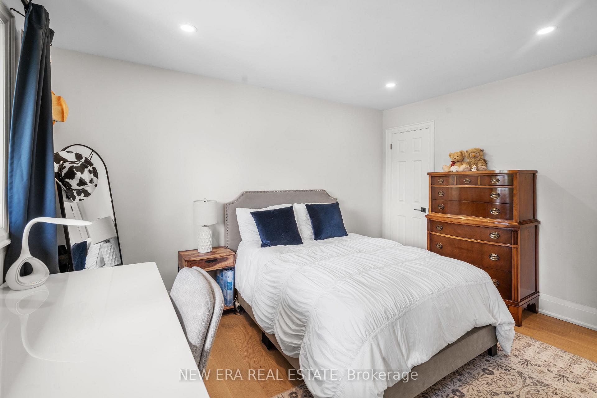 Photo 30 of 261 Pinetree Way, Mississauga, Mineola — HOMEH