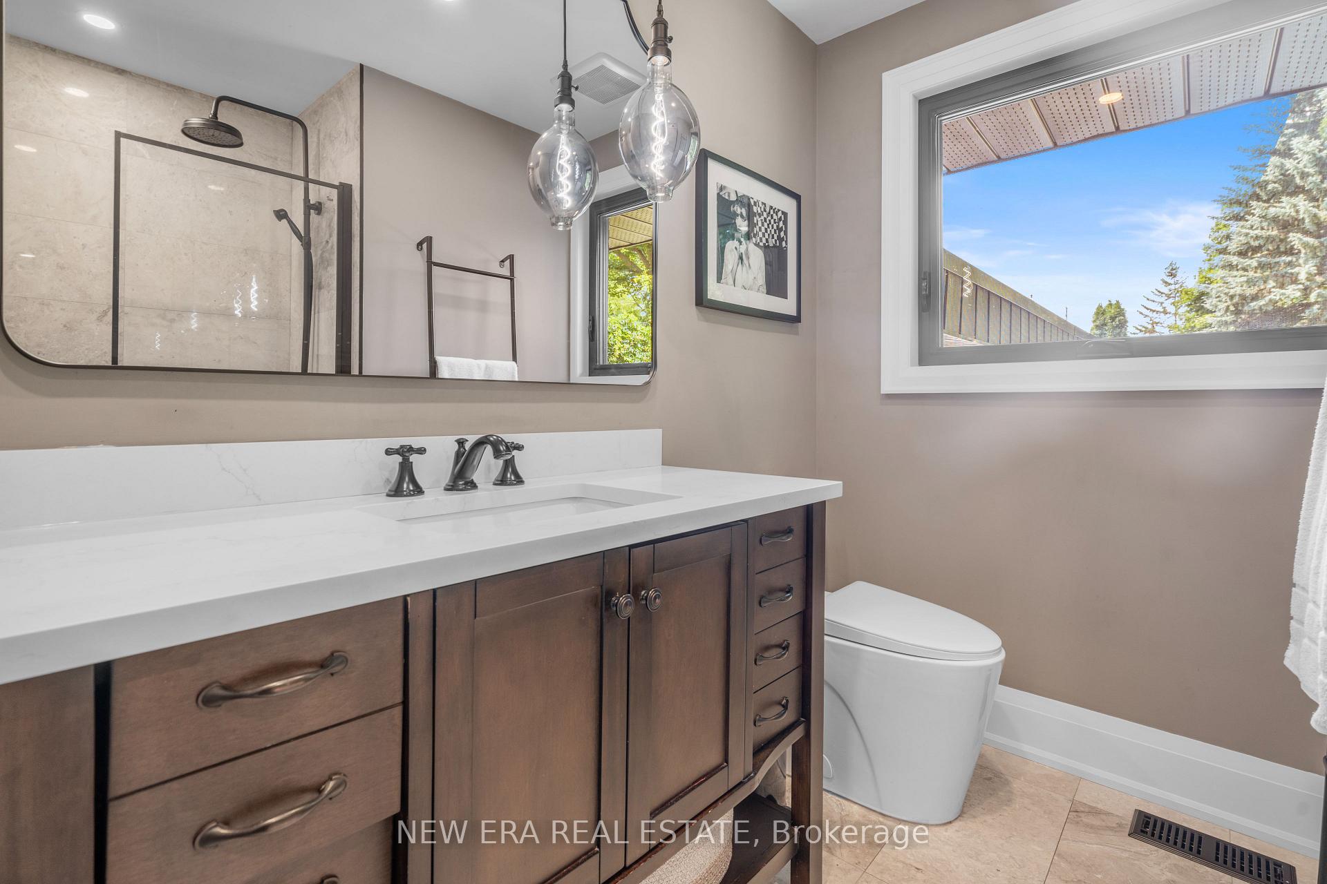 Photo 31 of 261 Pinetree Way, Mississauga, Mineola — HOMEH