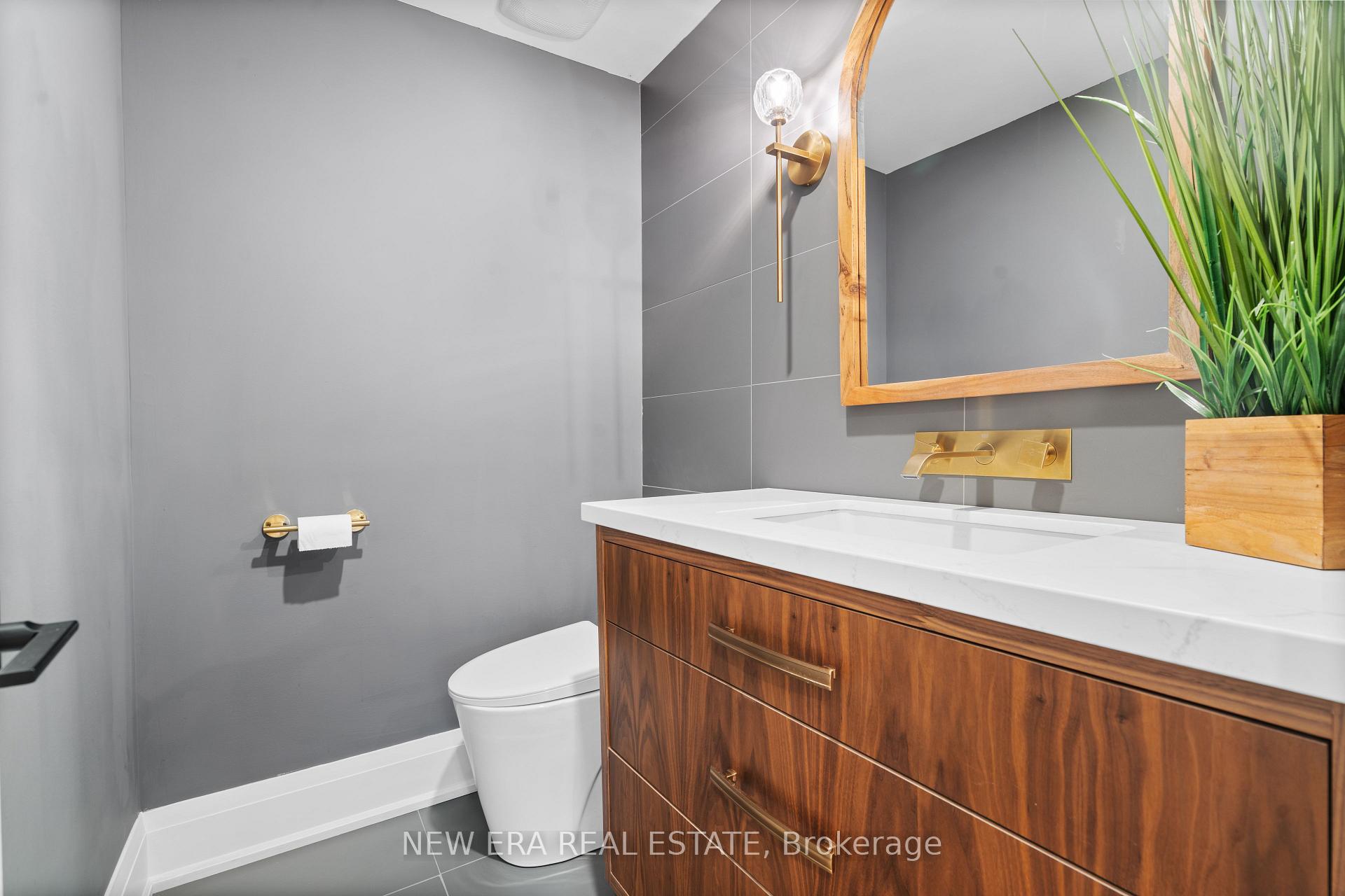 Photo 36 of 261 Pinetree Way, Mississauga, Mineola — HOMEH