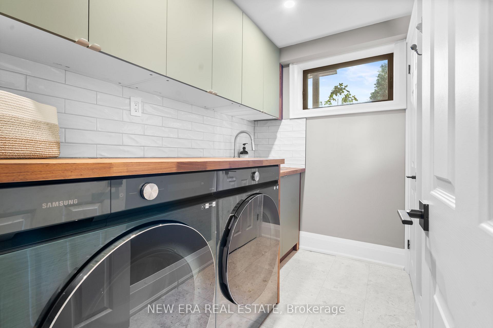 Photo 37 of 261 Pinetree Way, Mississauga, Mineola — HOMEH
