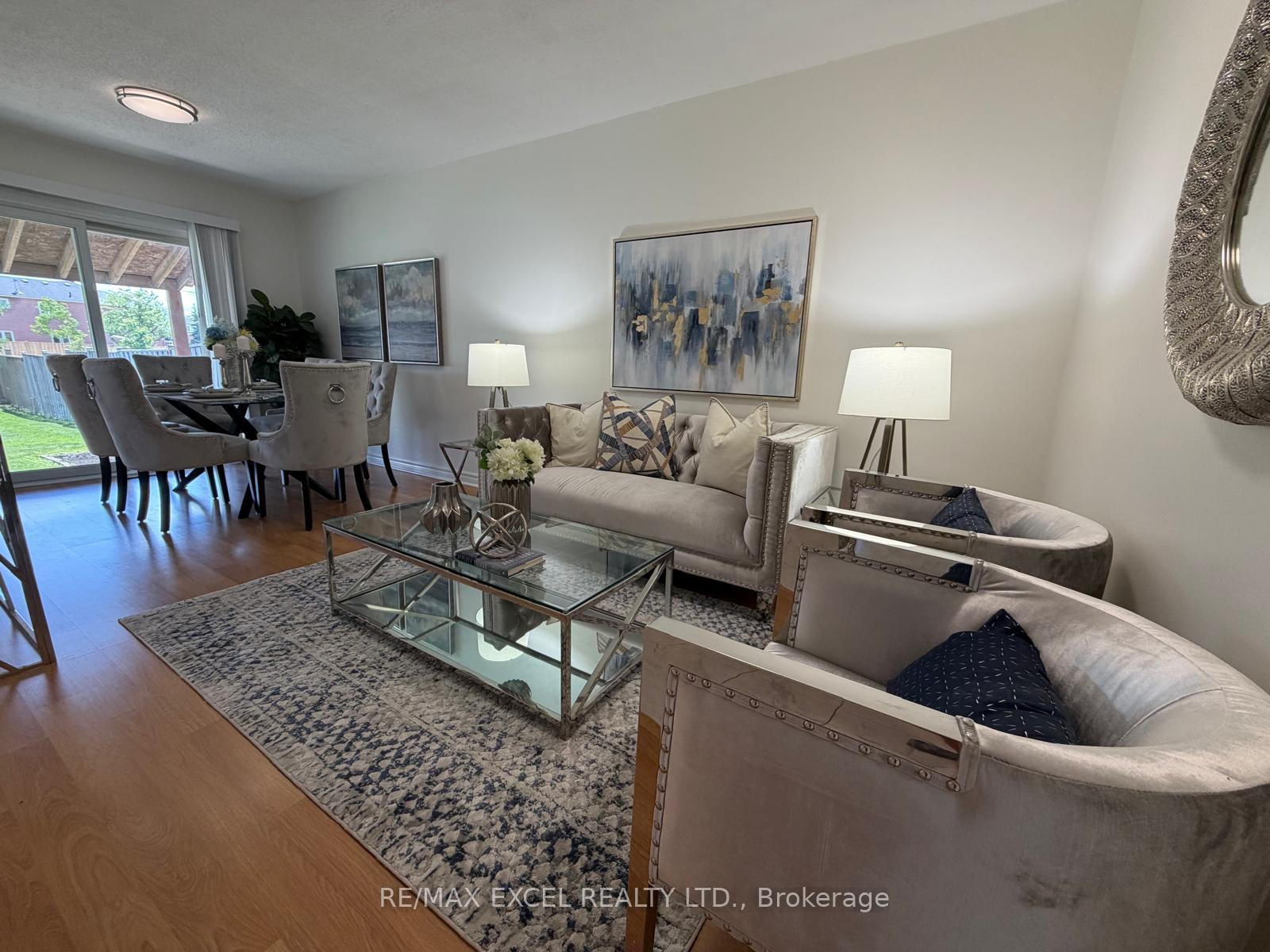 Photo 2 of 43 Duxford Crescent, Markham, Milliken Mills East — HOMEH