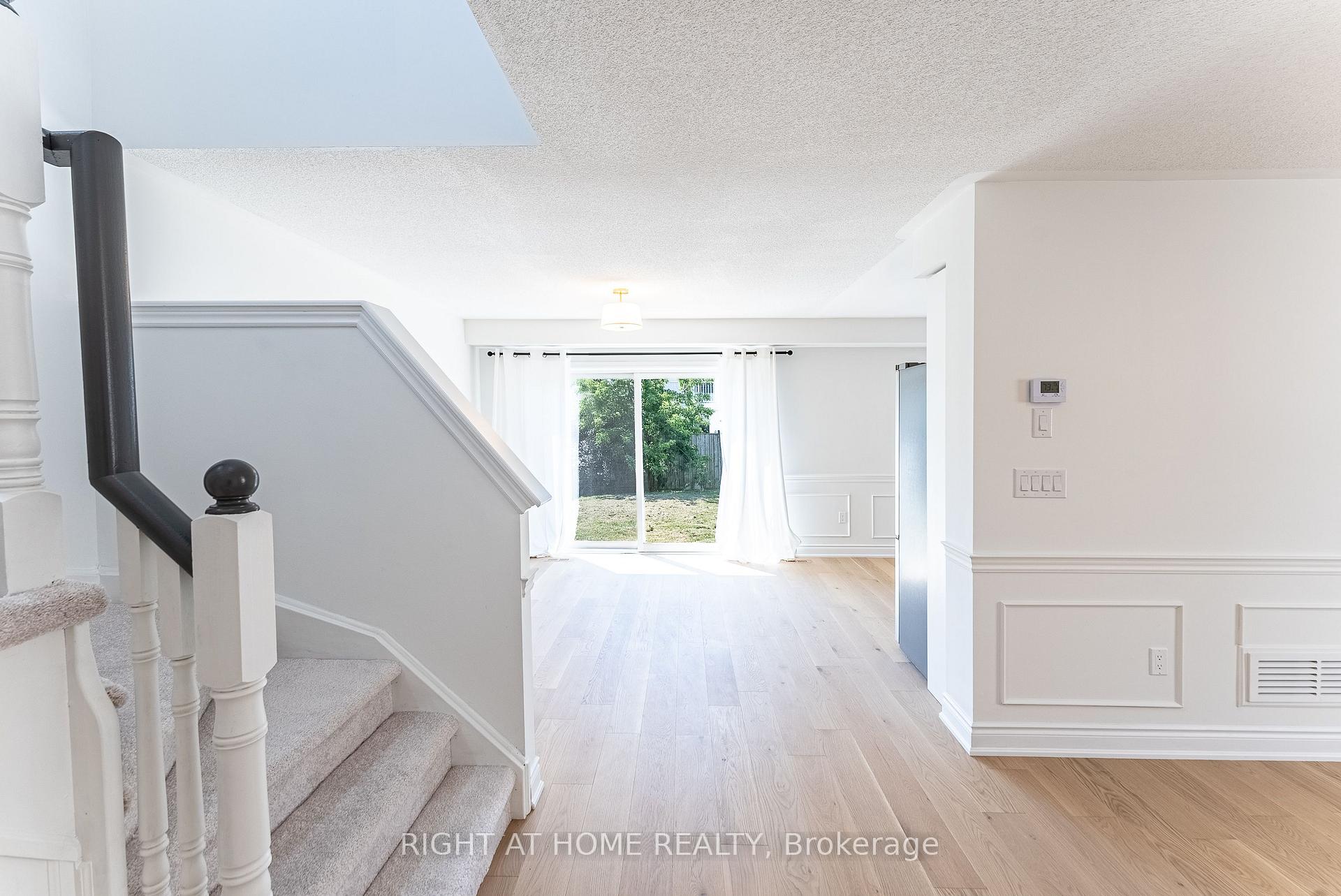 Photo 49 of 112 White Crescent, Barrie, Holly — HOMEH