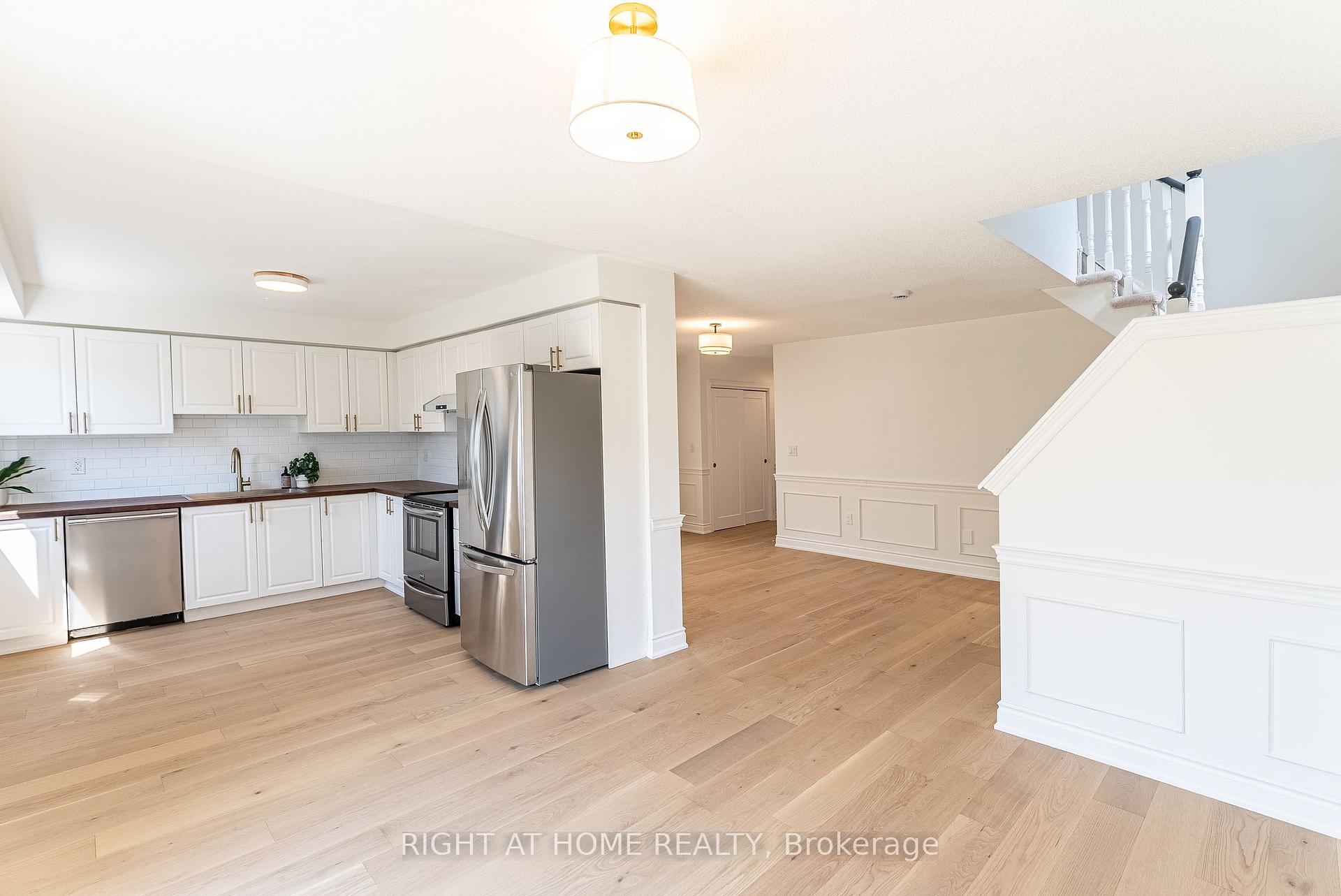 Photo 13 of 112 White Crescent, Barrie, Holly — HOMEH
