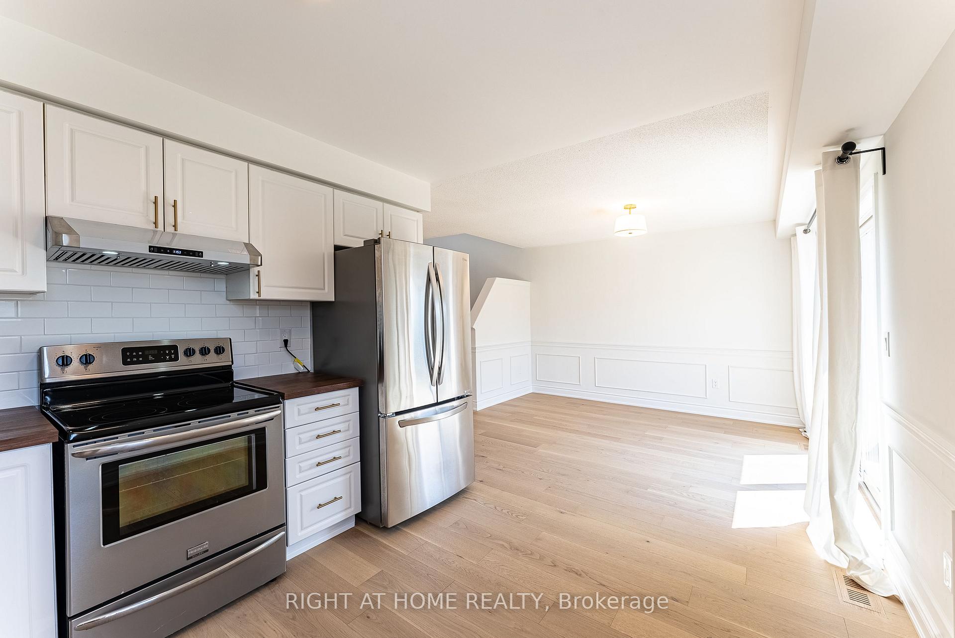Photo 22 of 112 White Crescent, Barrie, Holly — HOMEH