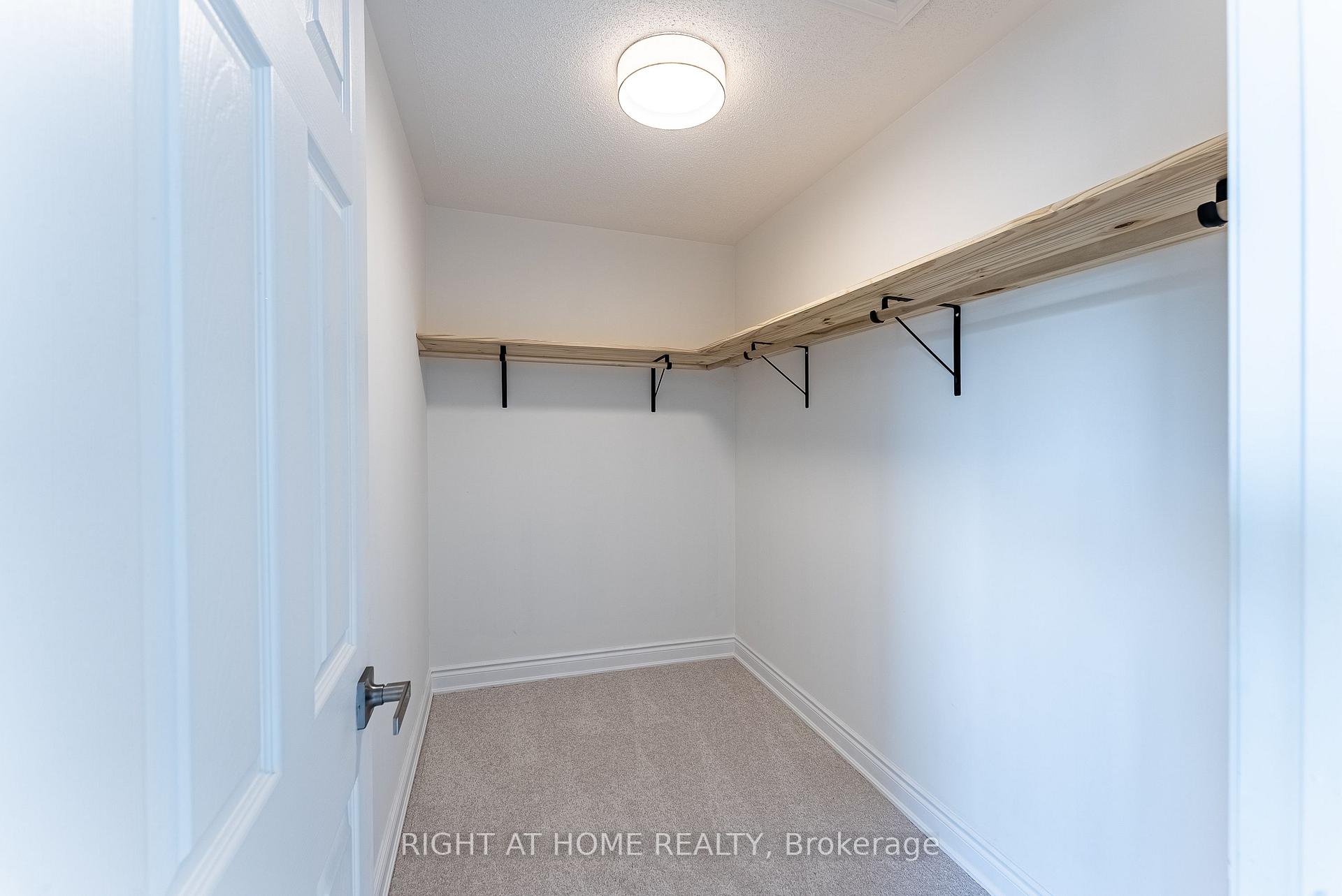 Photo 34 of 112 White Crescent, Barrie, Holly — HOMEH